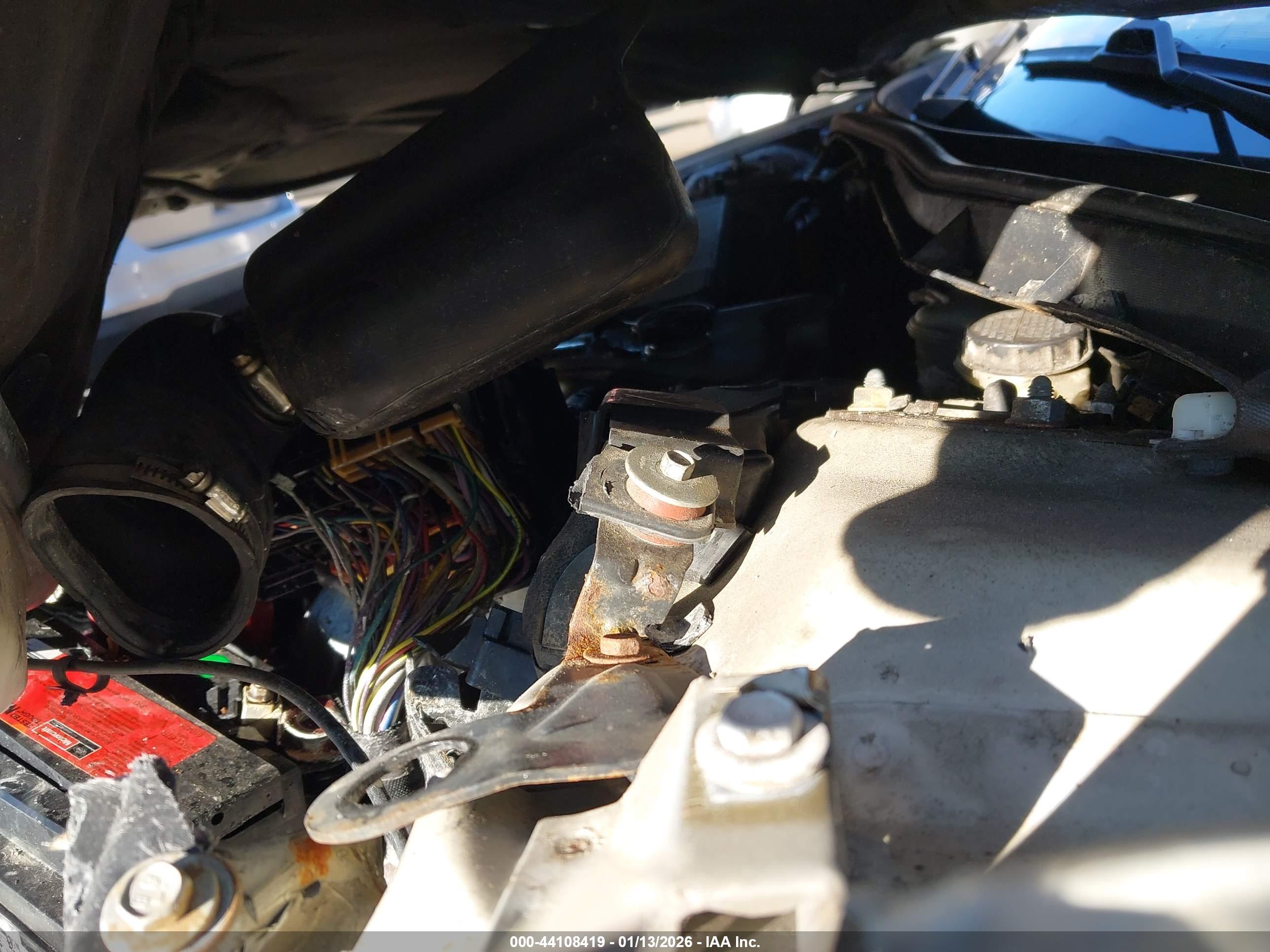 FORD FUSION image 10