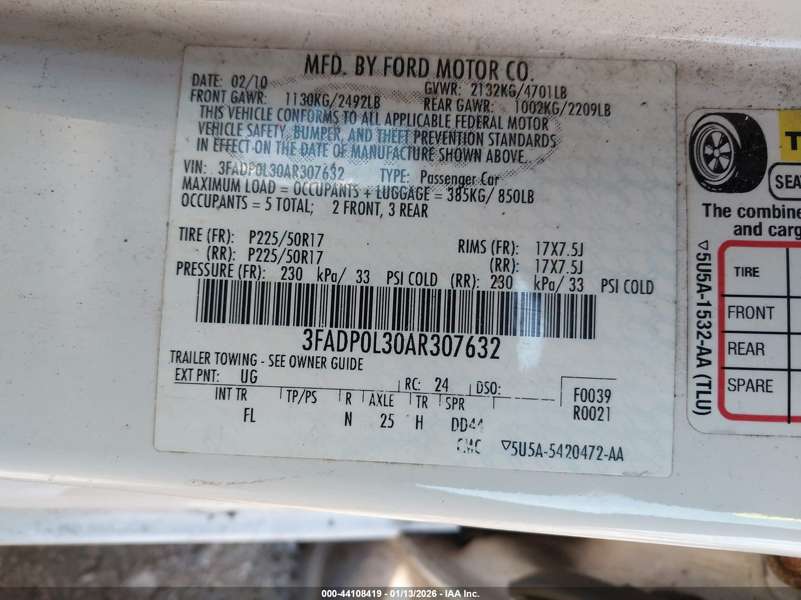 FORD FUSION image 9