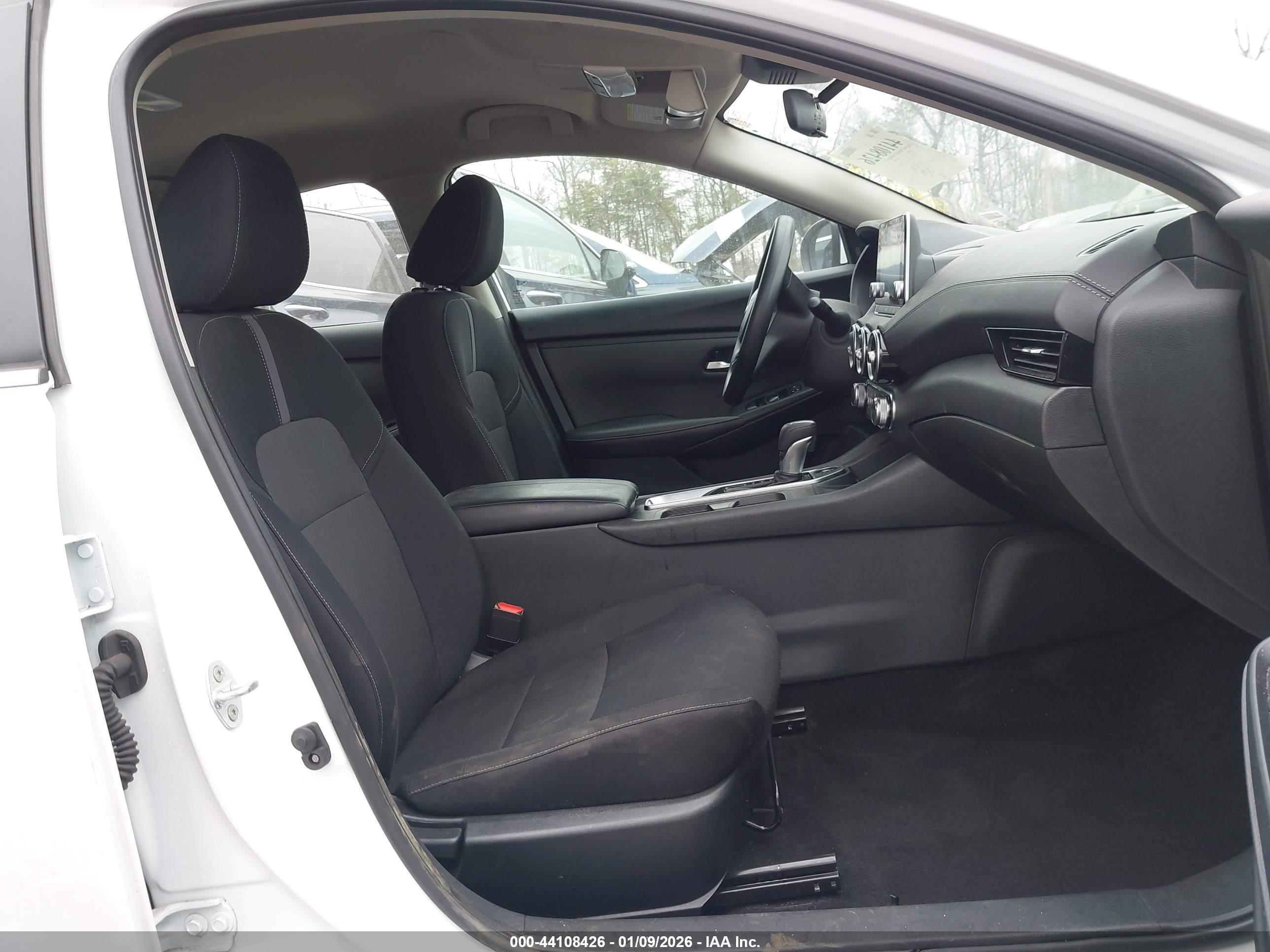NISSAN SENTRA image 5