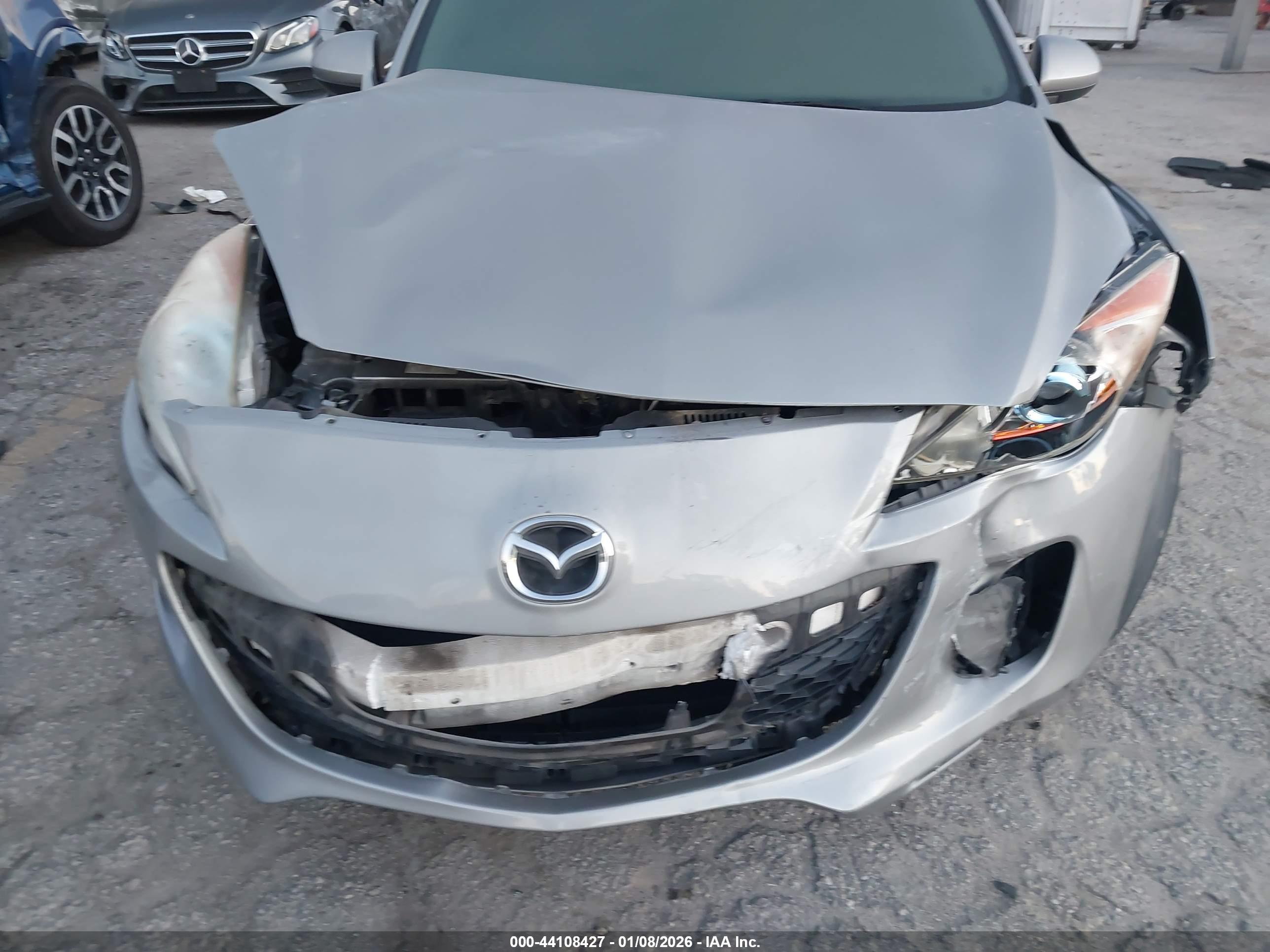 MAZDA MAZDA3 image 6