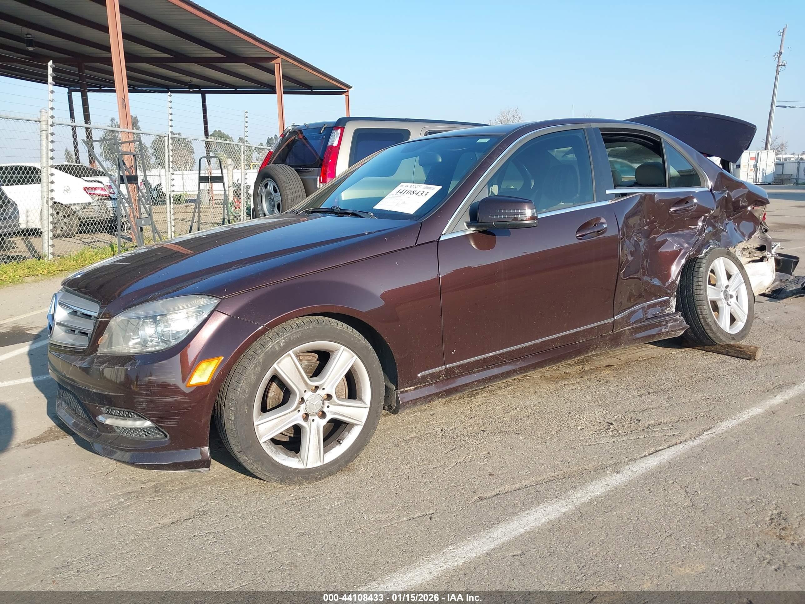 MERCEDES-BENZ C image 2