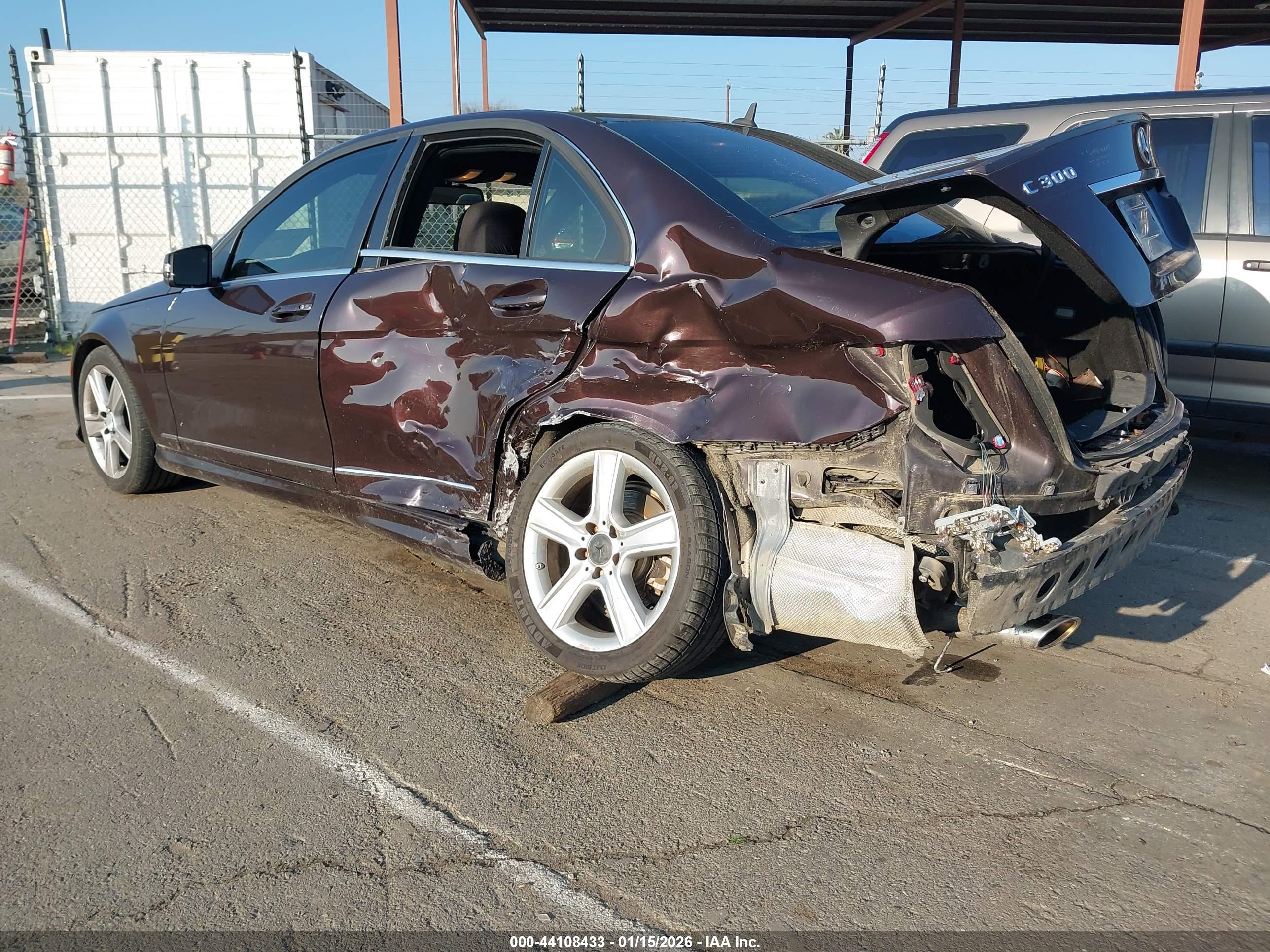 MERCEDES-BENZ C image 3