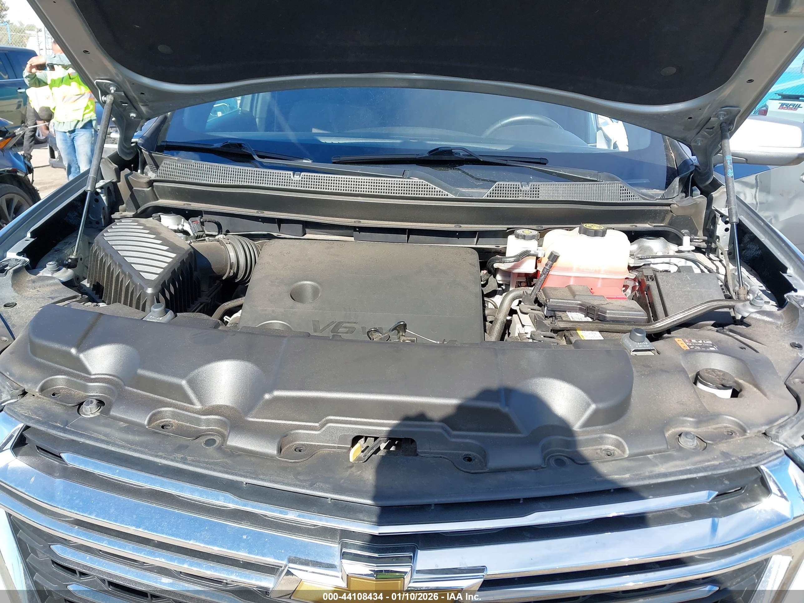 CHEVROLET TRAVERSE image 10