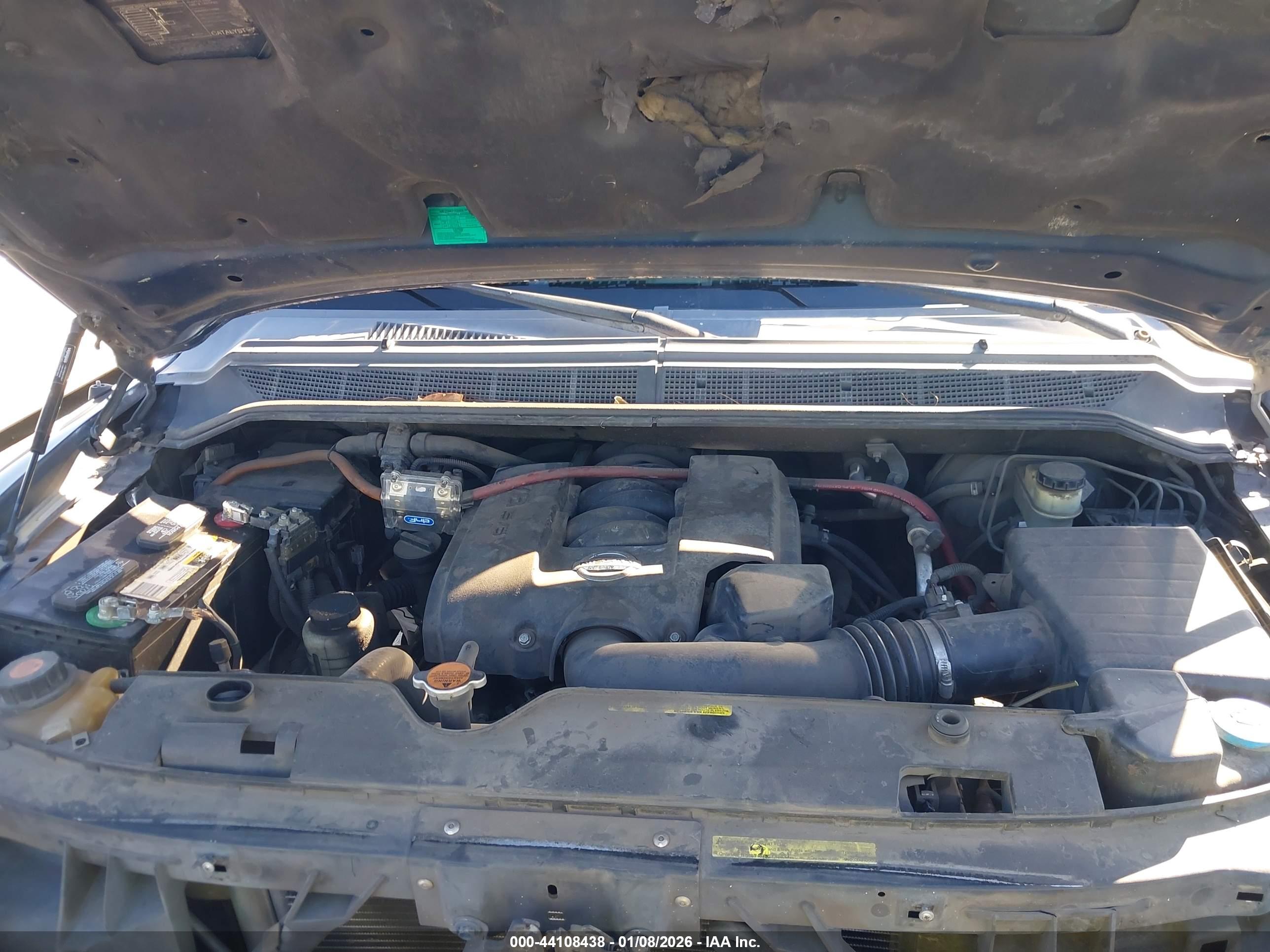 NISSAN TITAN image 10