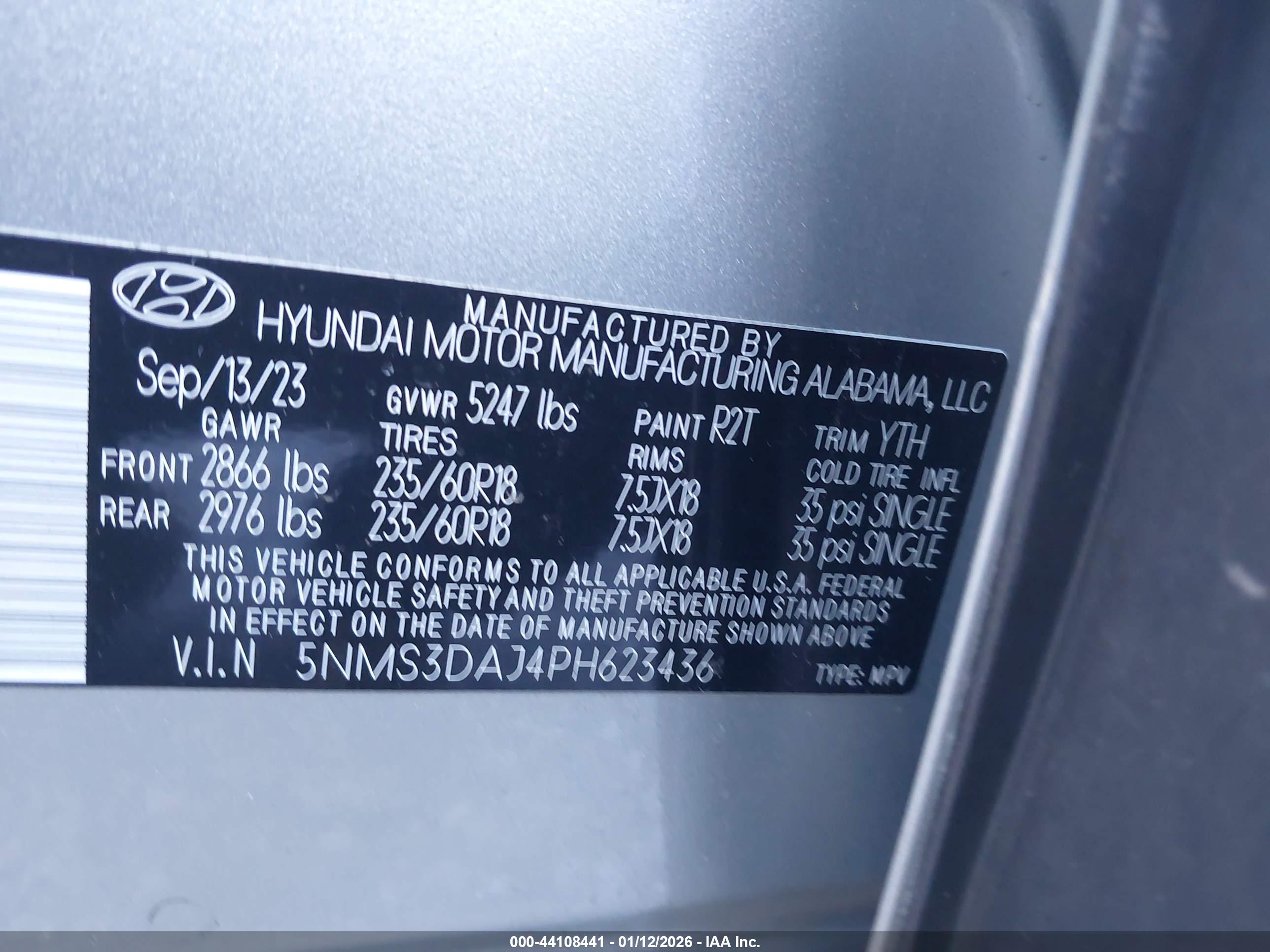 HYUNDAI SANTA image 9