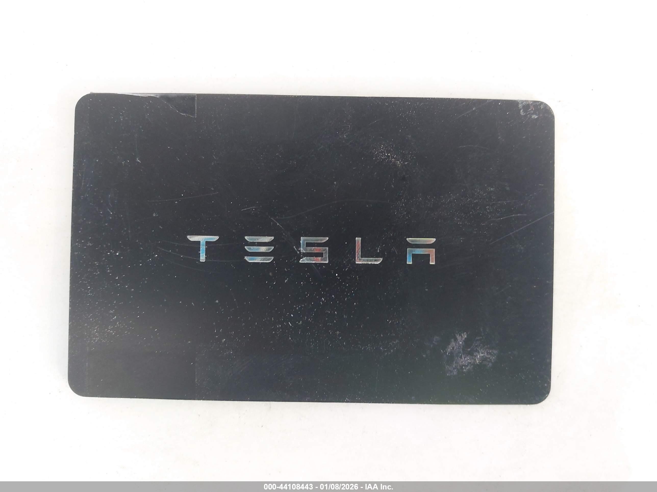 TESLA MODEL image 11