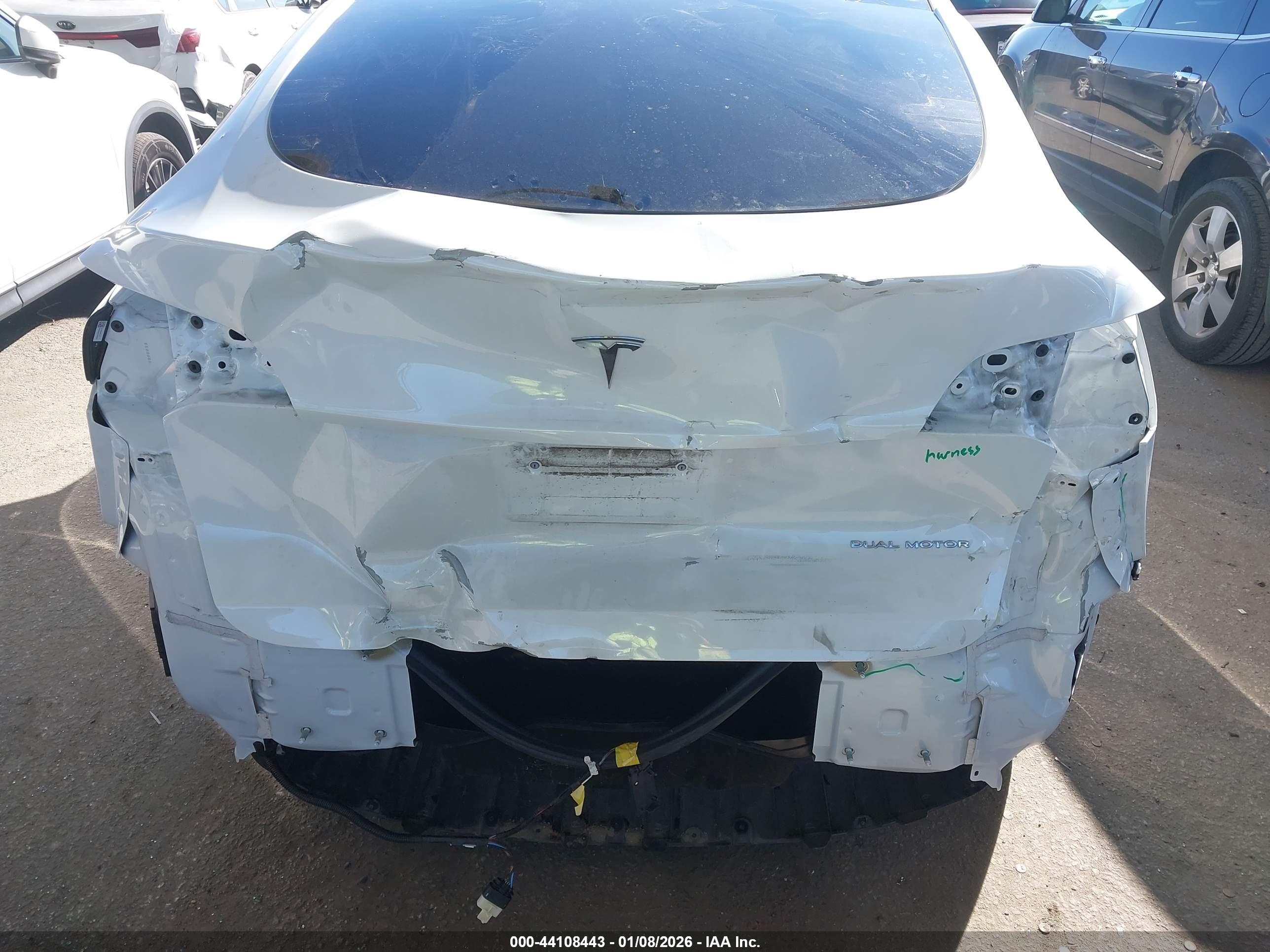 TESLA MODEL image 6