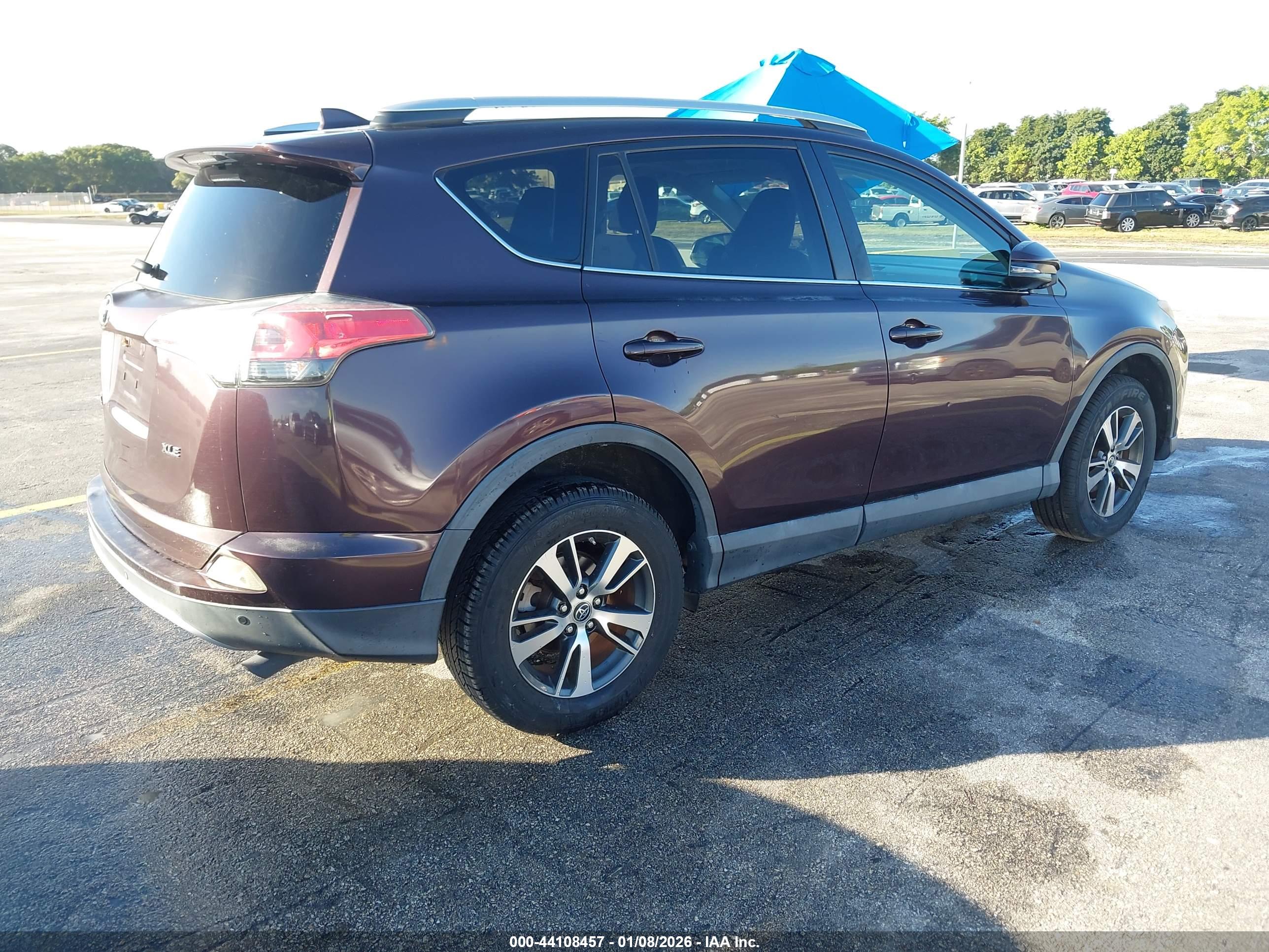 TOYOTA RAV4 image 4