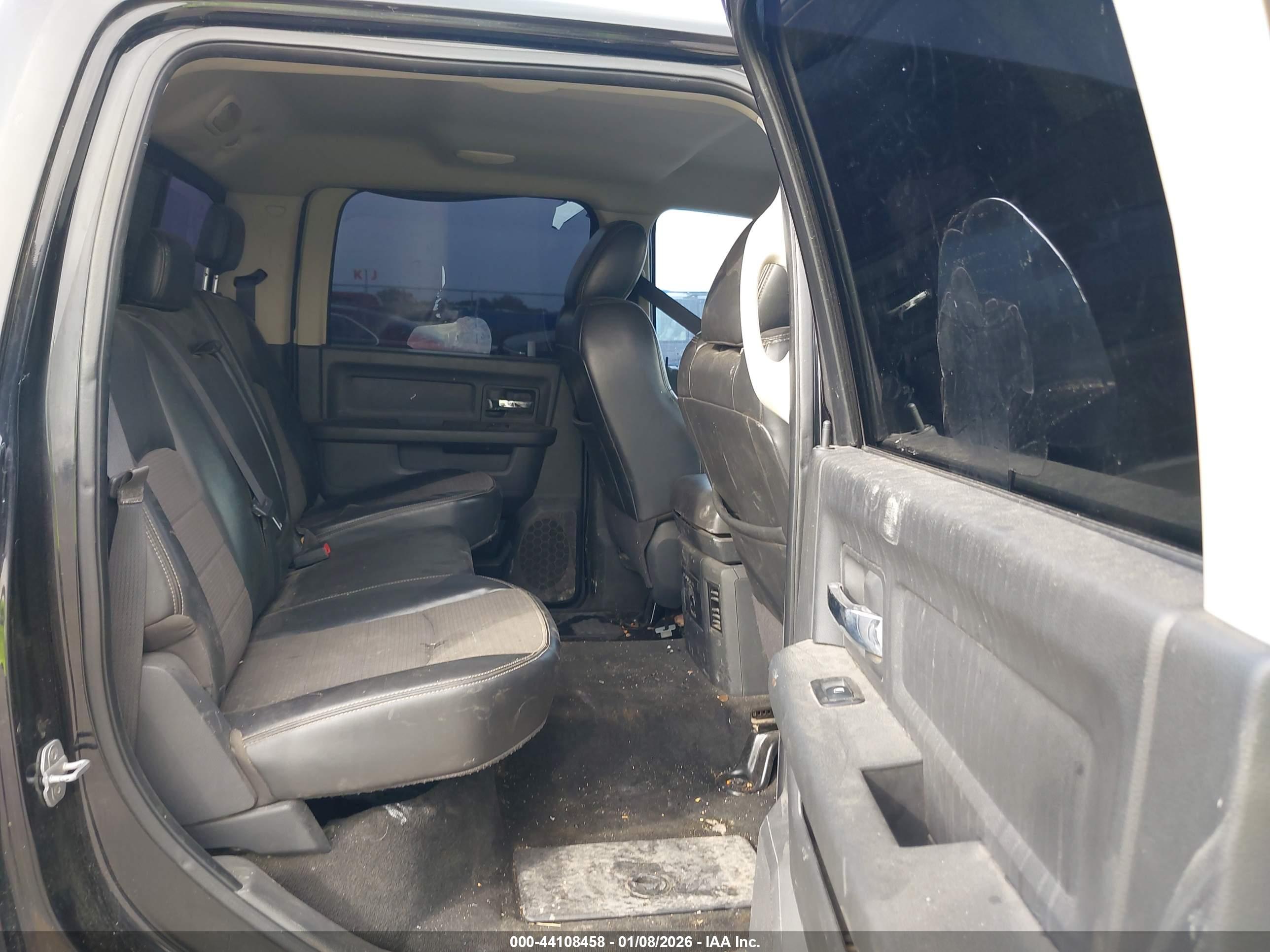 DODGE RAM image 8