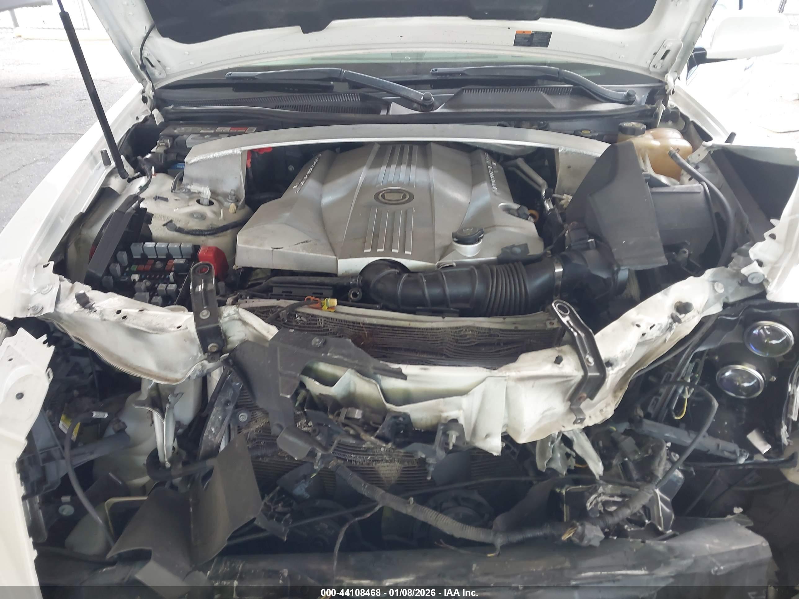 CADILLAC STS image 10