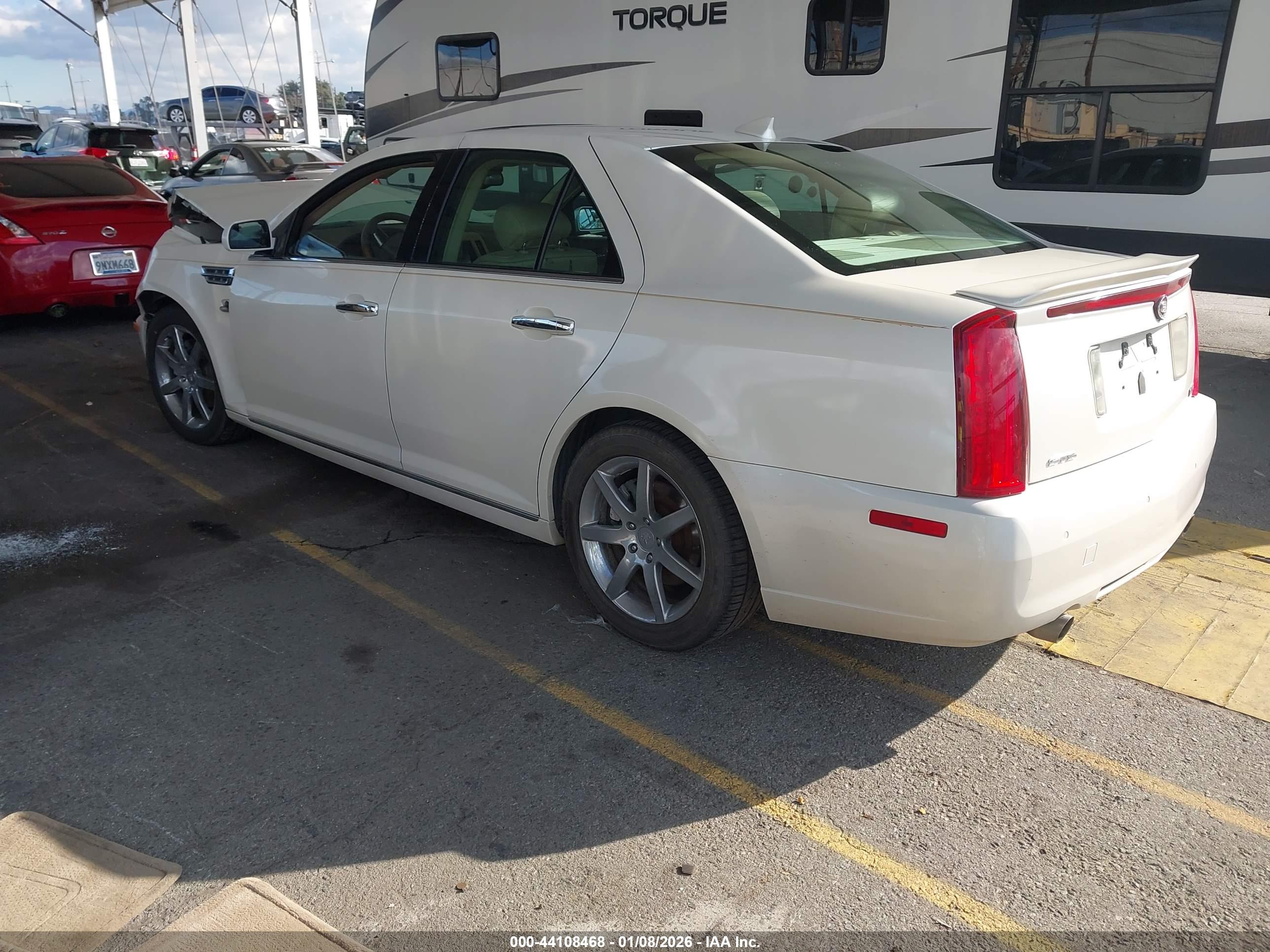 CADILLAC STS image 3
