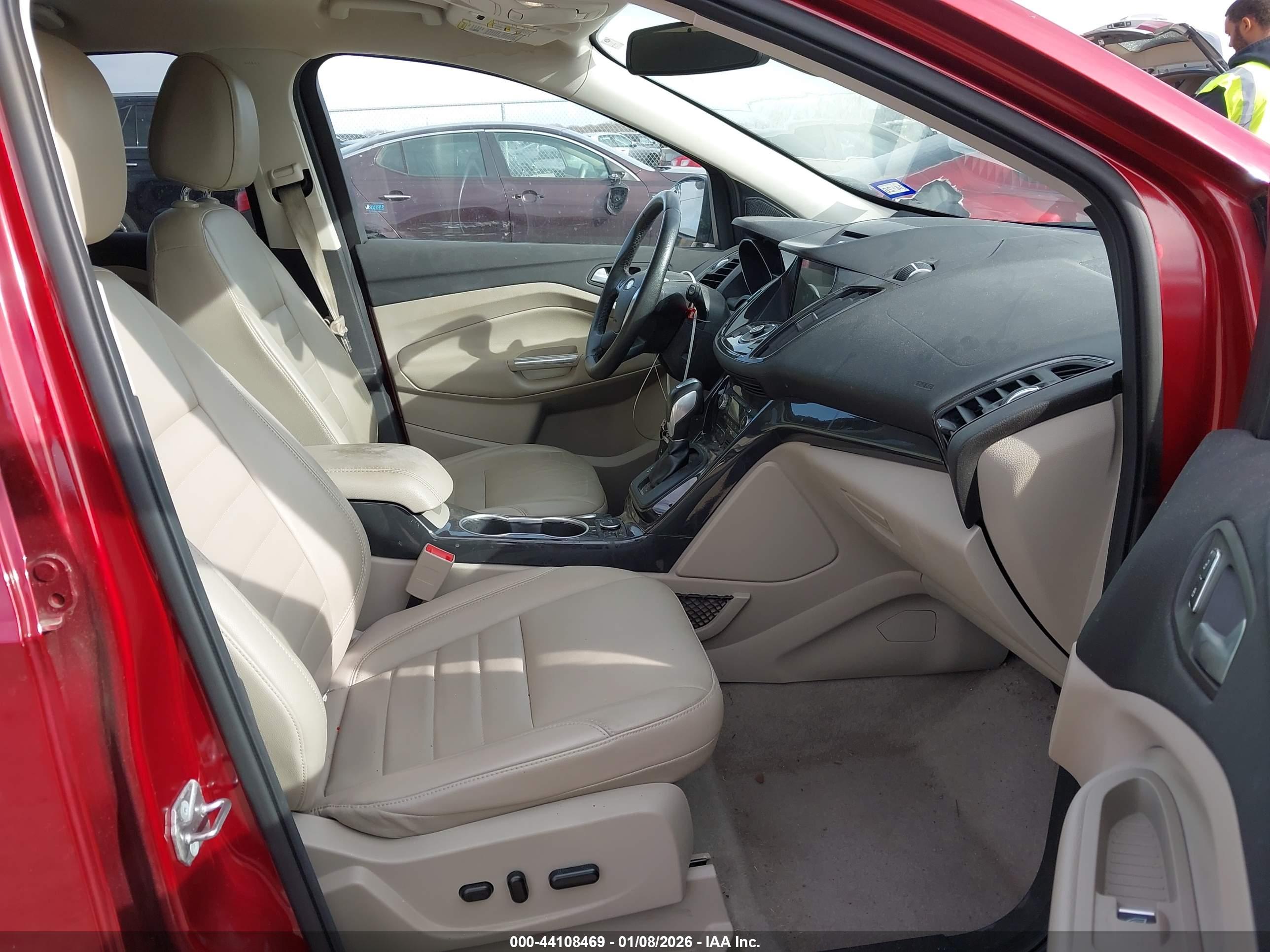 FORD ESCAPE image 5