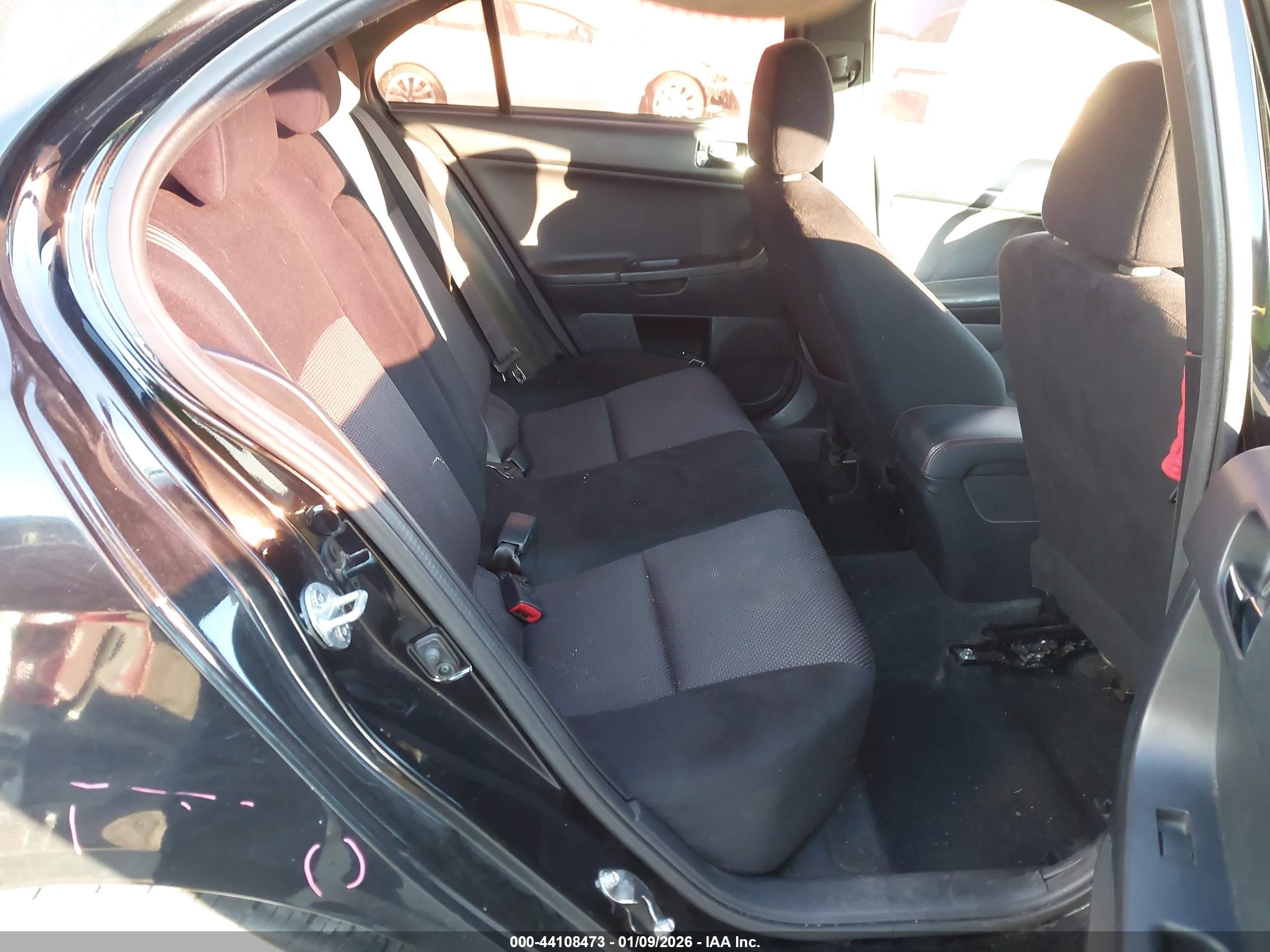 MITSUBISHI LANCER image 8