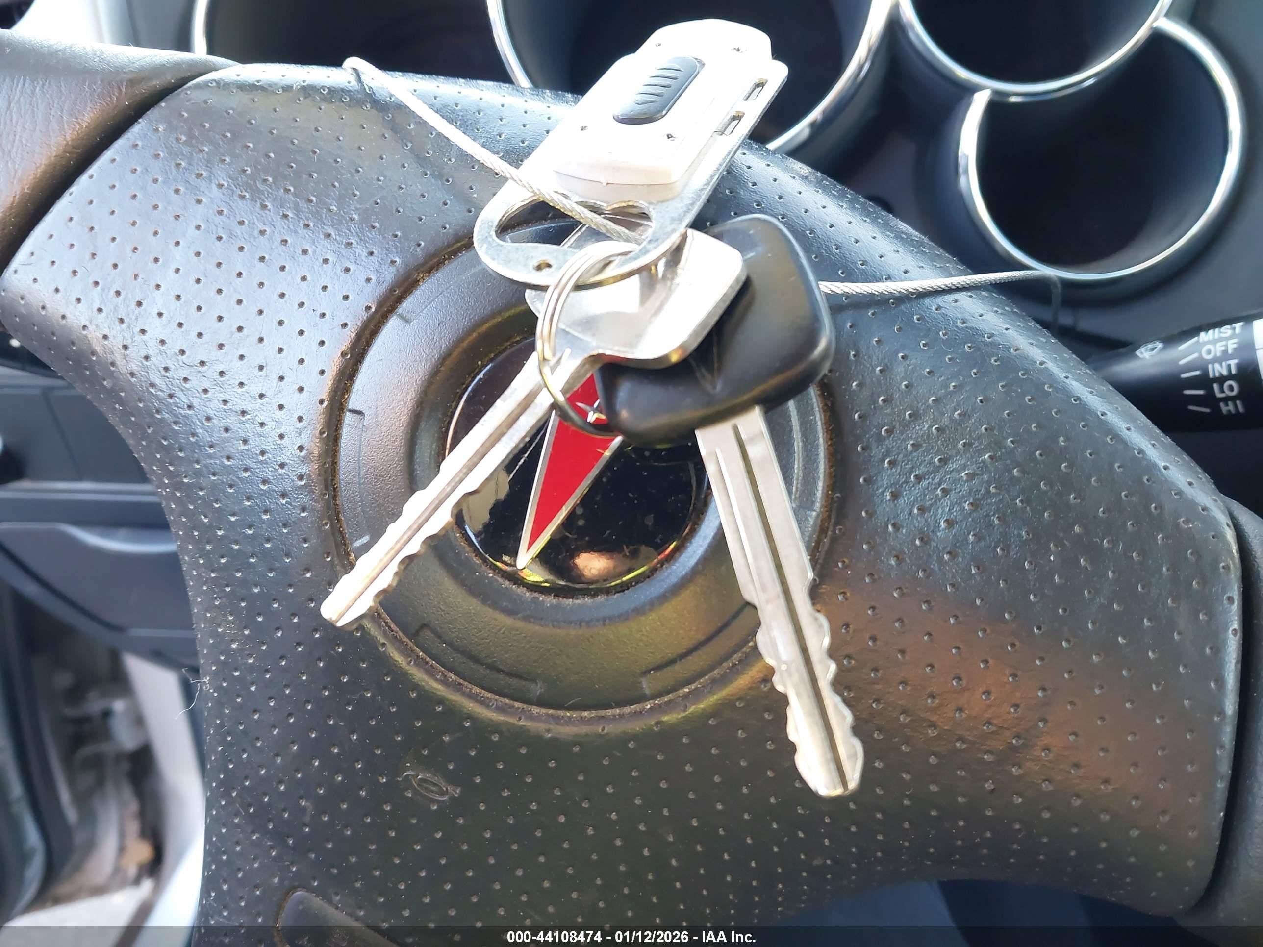PONTIAC VIBE image 11
