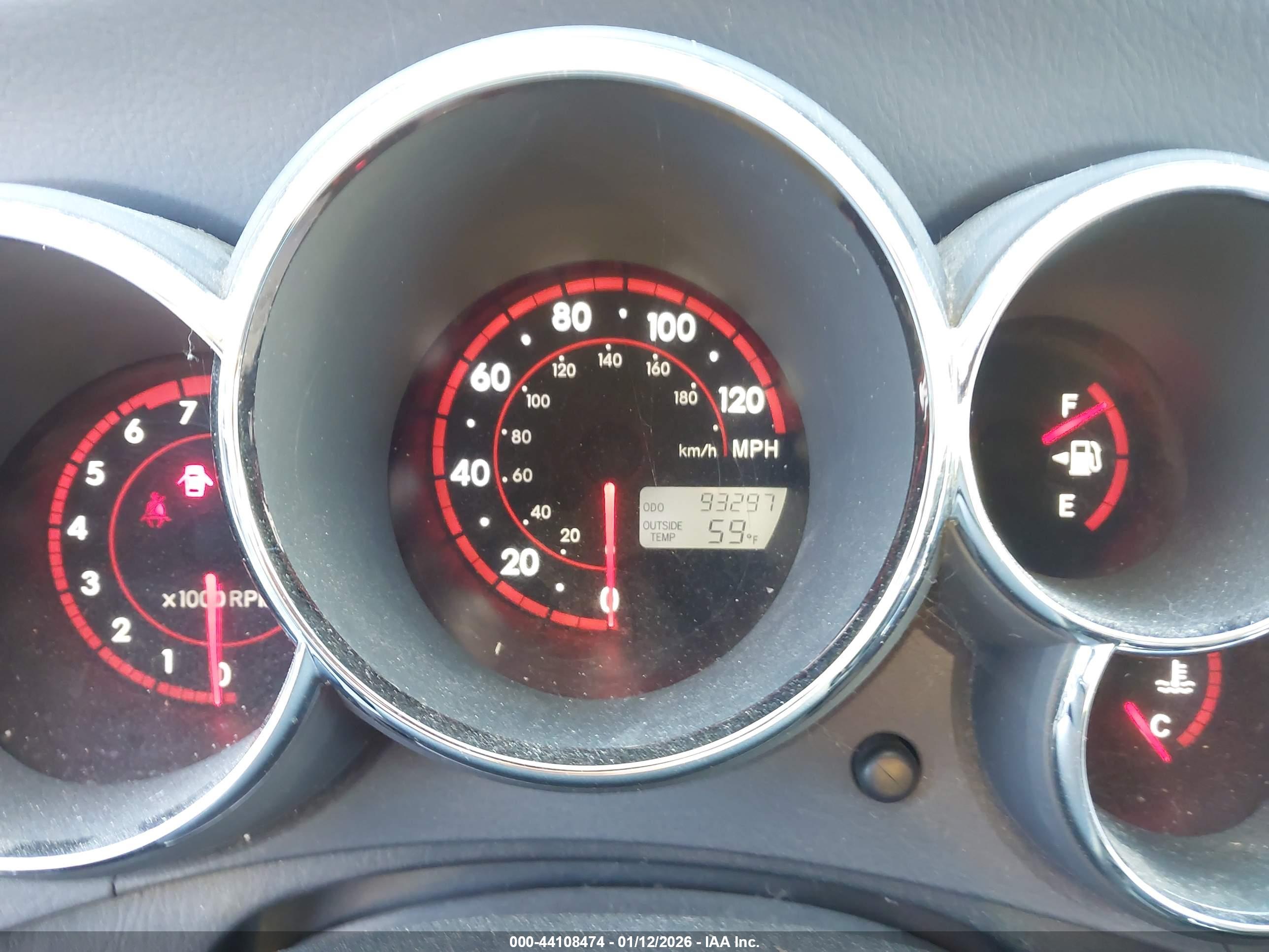 PONTIAC VIBE image 7