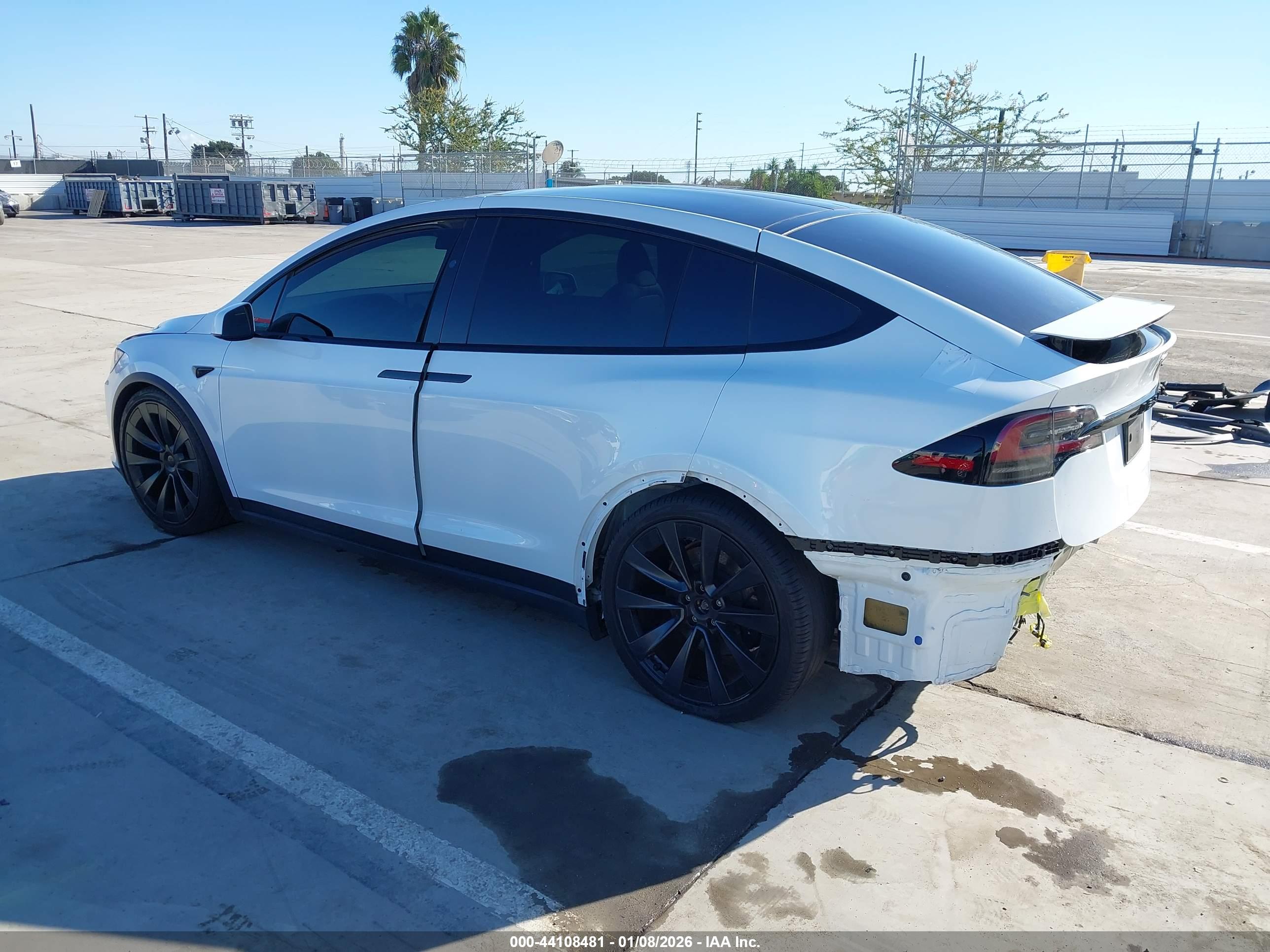 TESLA MODEL image 3