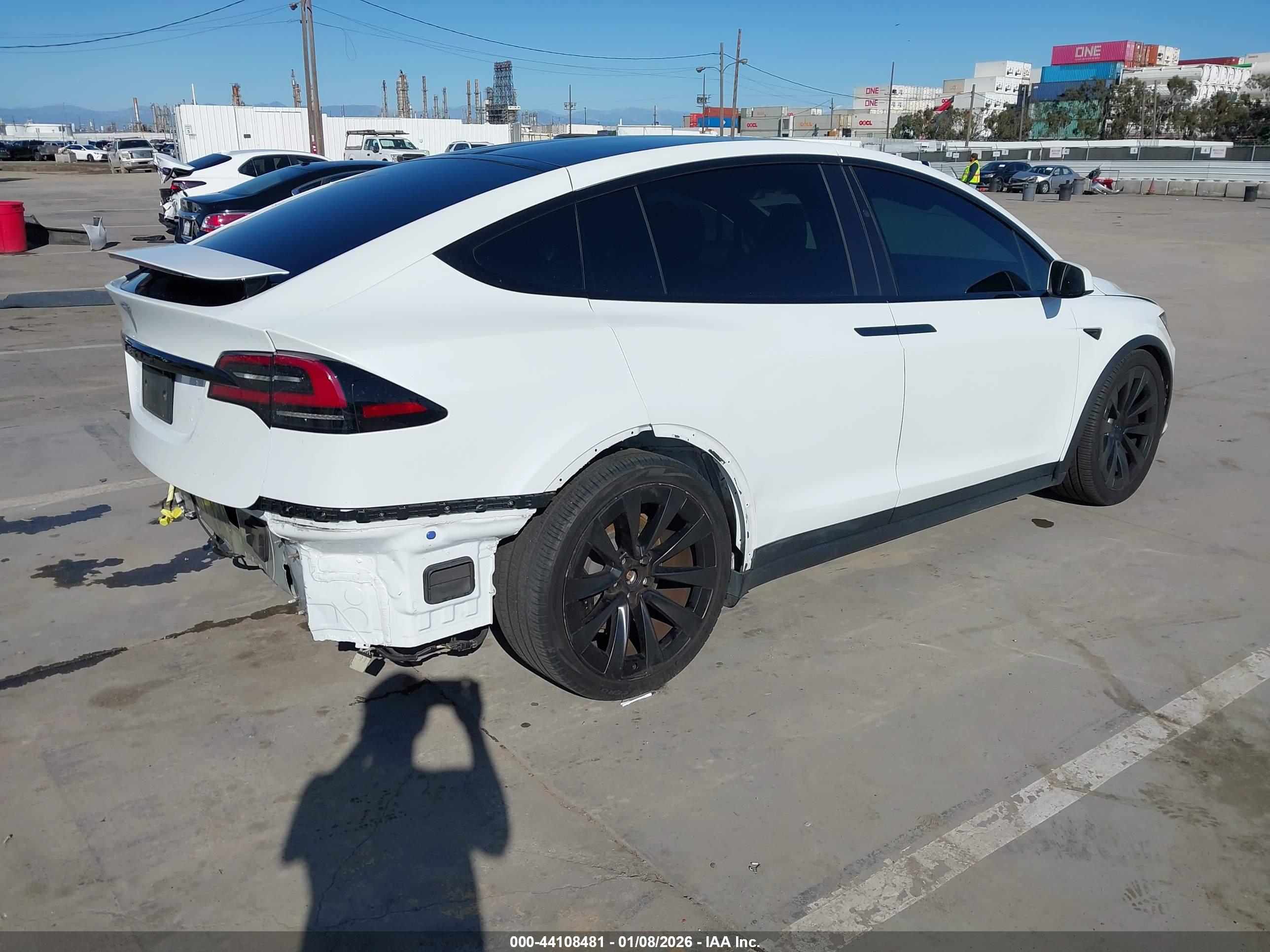 TESLA MODEL image 4