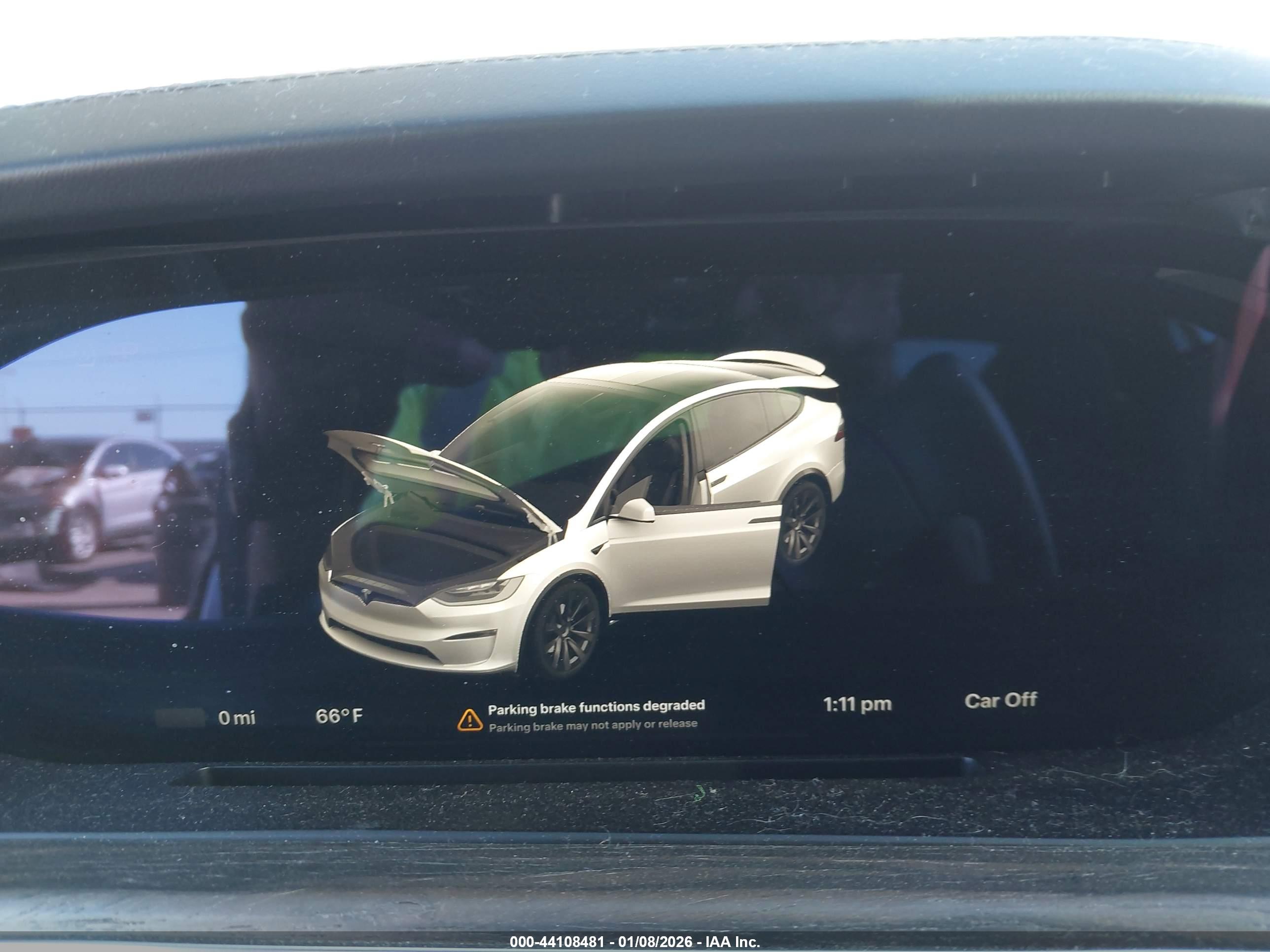 TESLA MODEL image 7