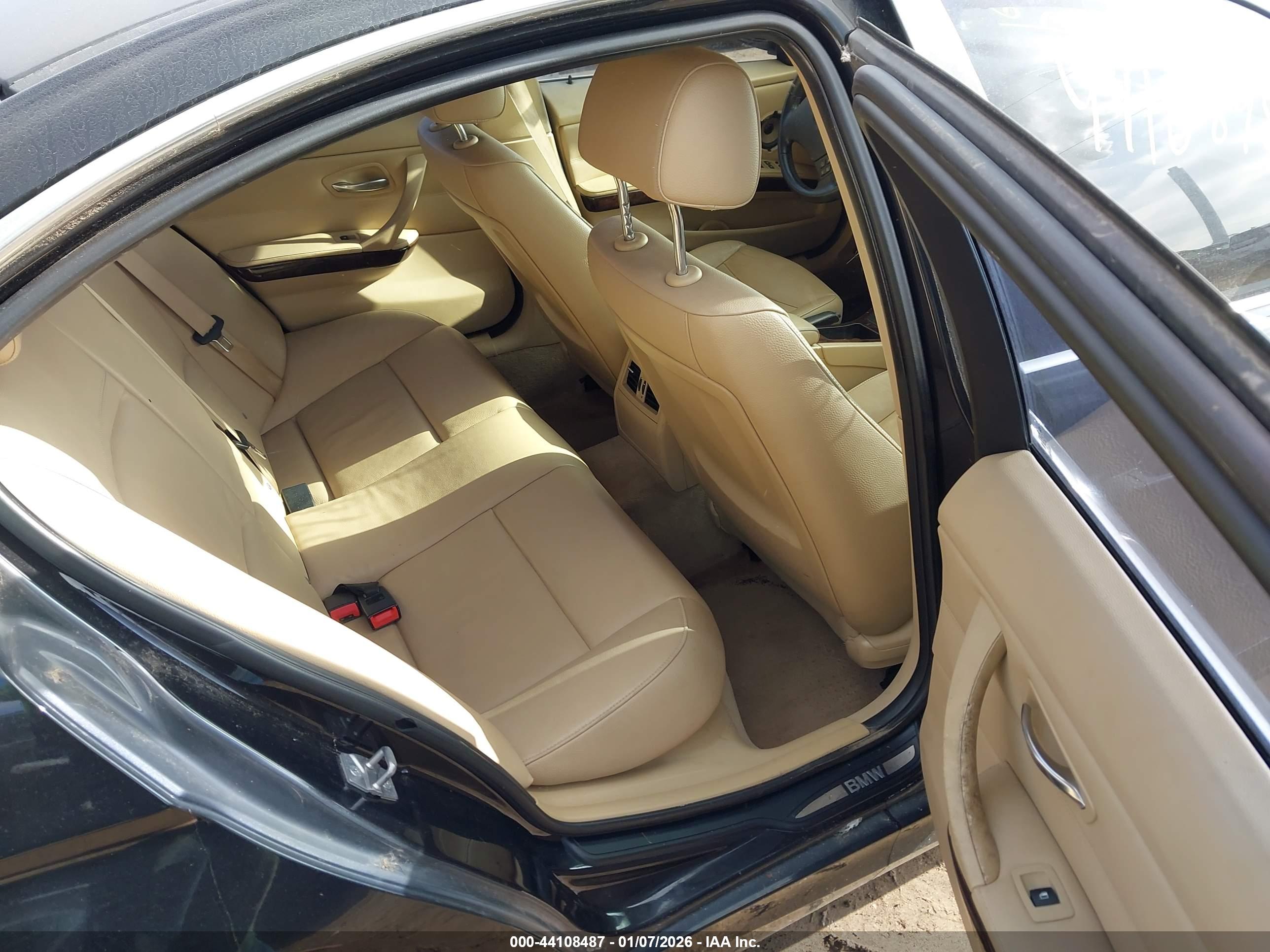 BMW 335I image 8
