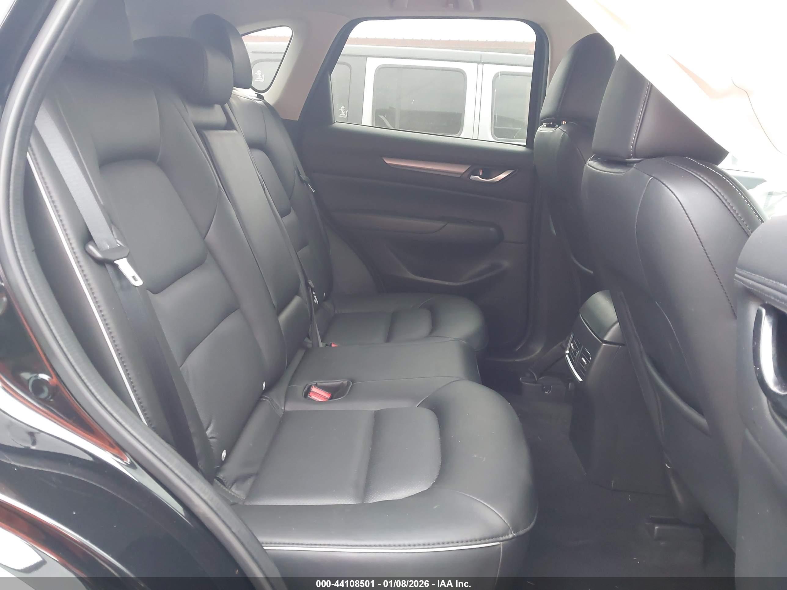 MAZDA CX-5 image 8
