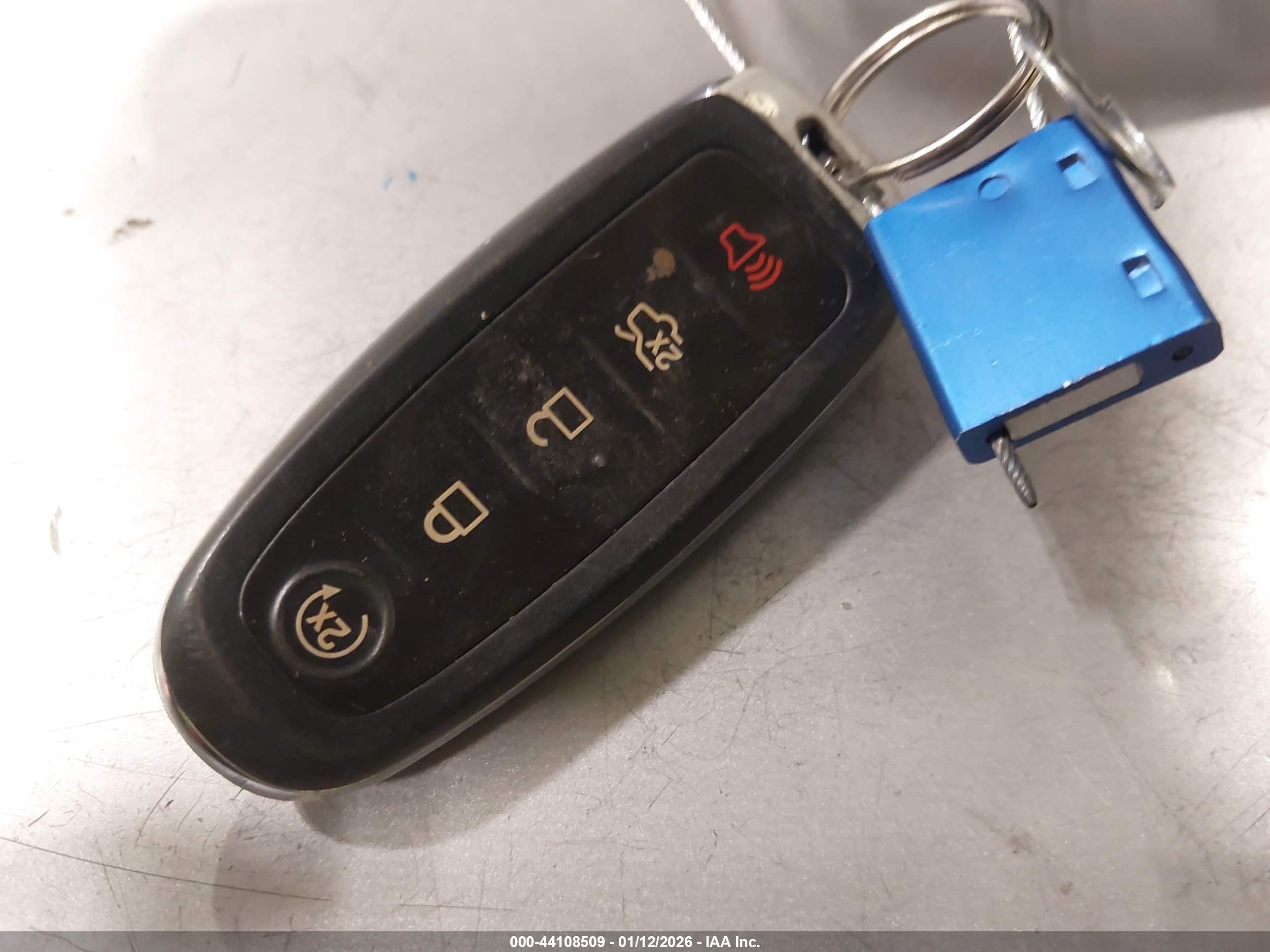 FORD ESCAPE image 11
