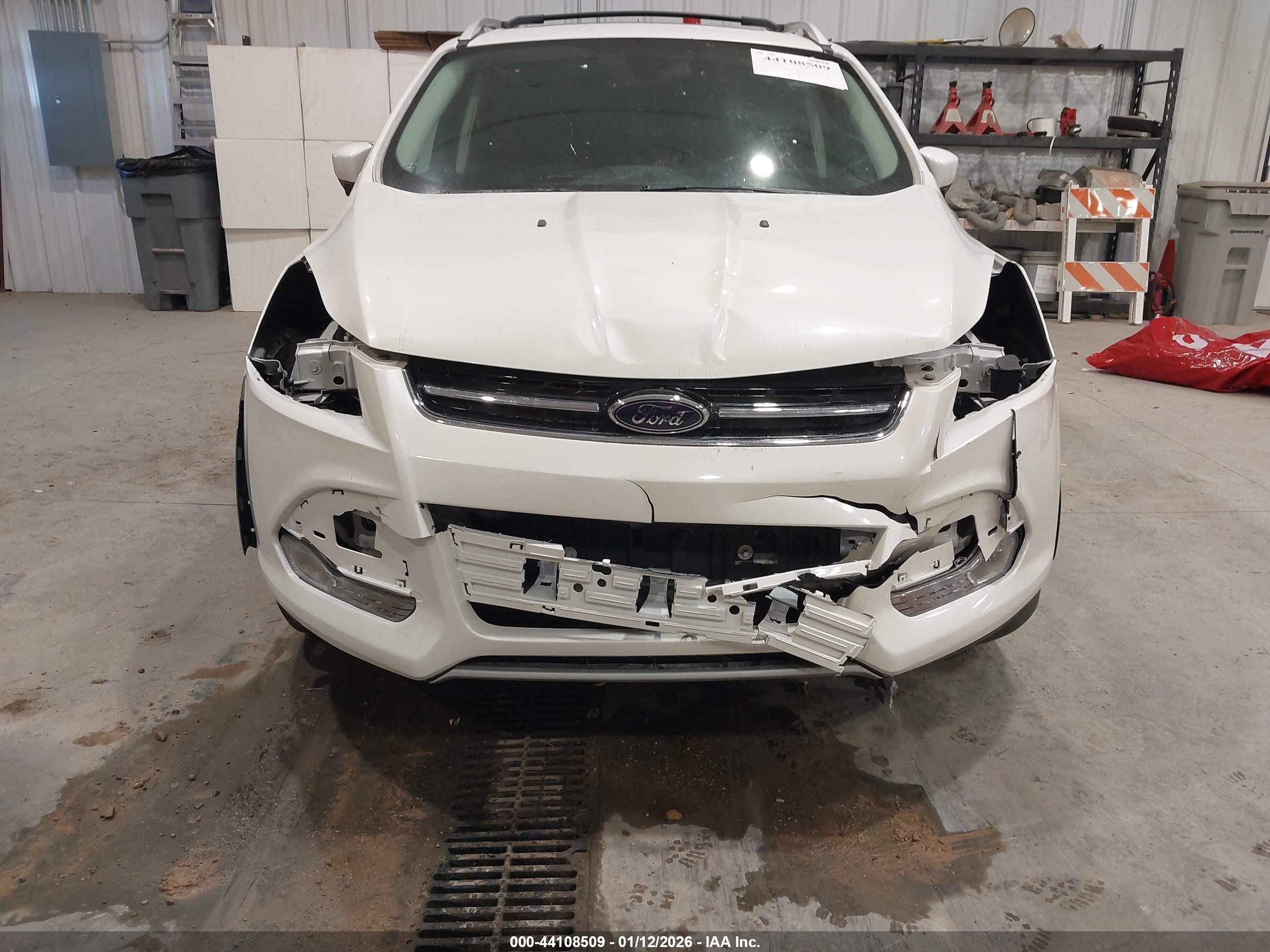 FORD ESCAPE image 6