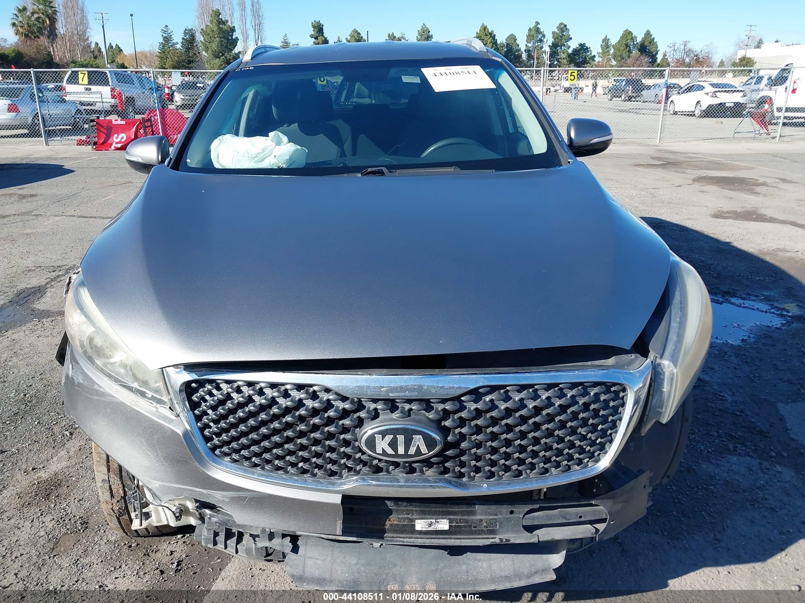 KIA SORENTO image 6