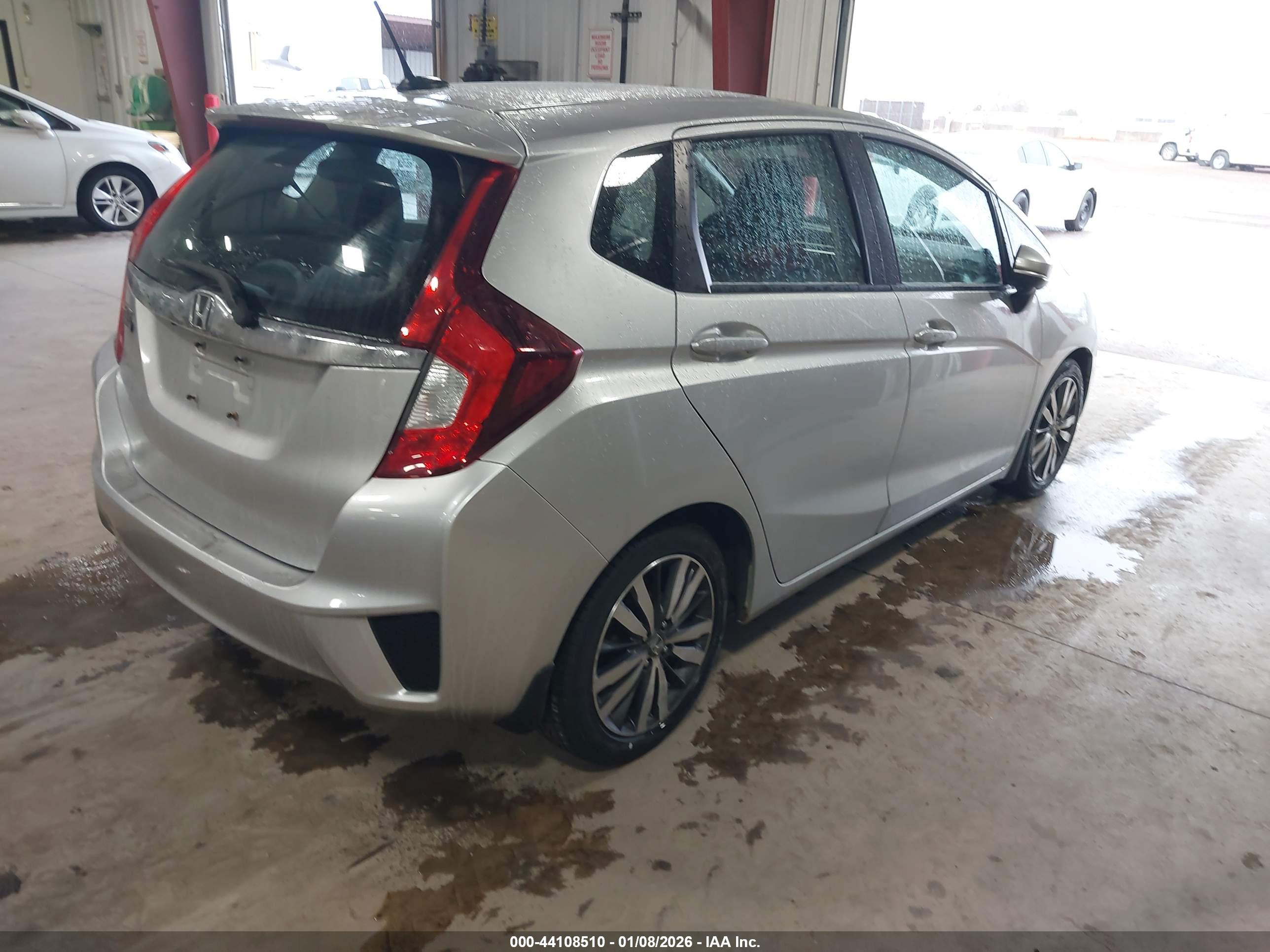 HONDA FIT image 4