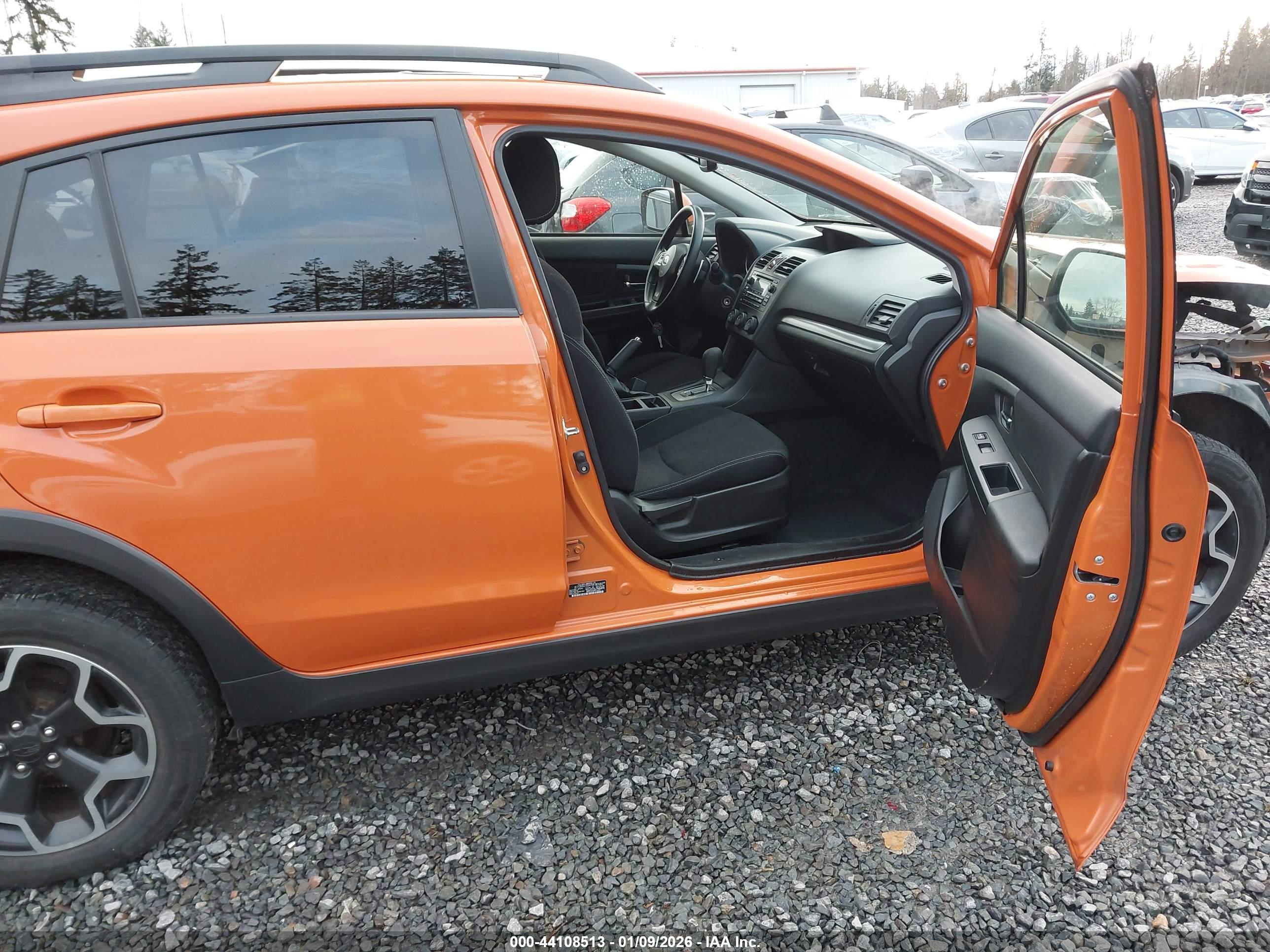 SUBARU XV image 5