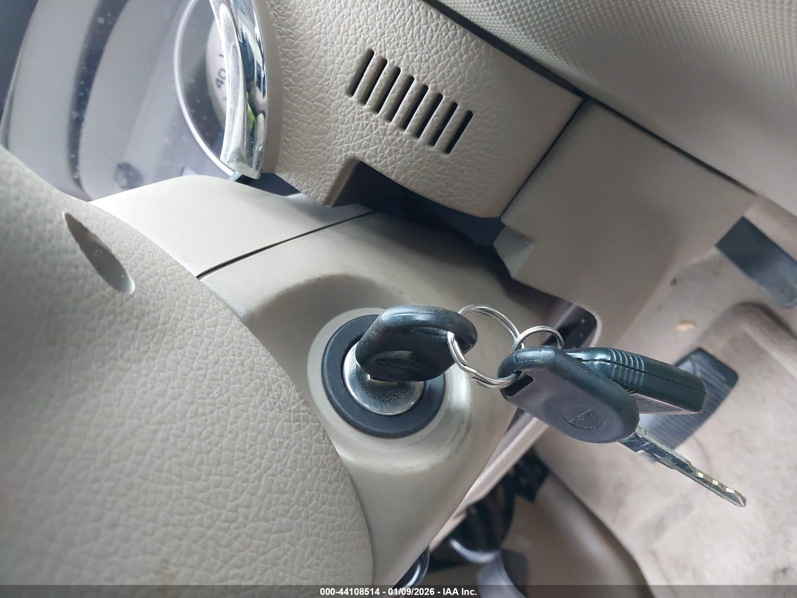 FORD EXPLORER image 11