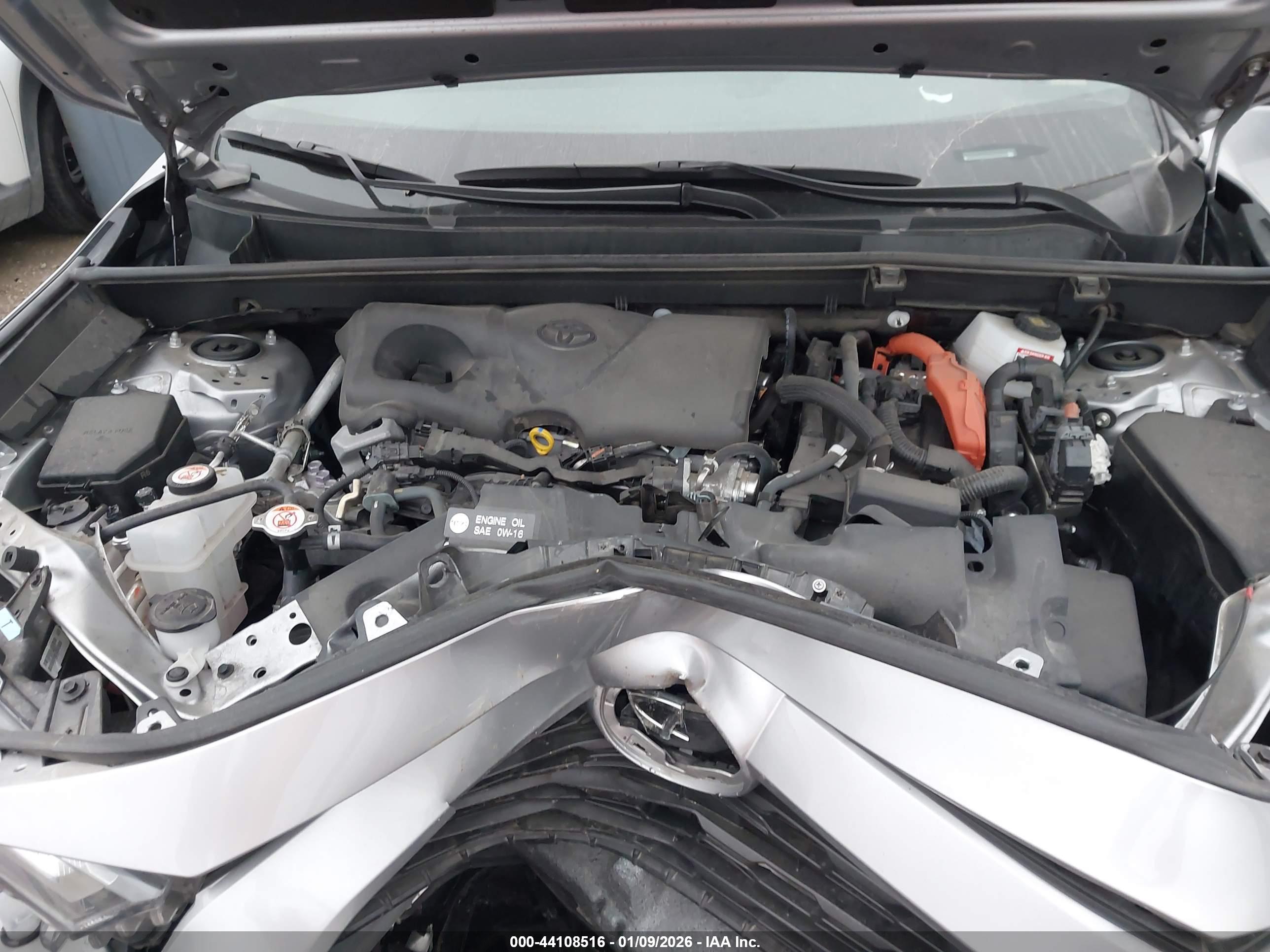TOYOTA RAV4 image 10