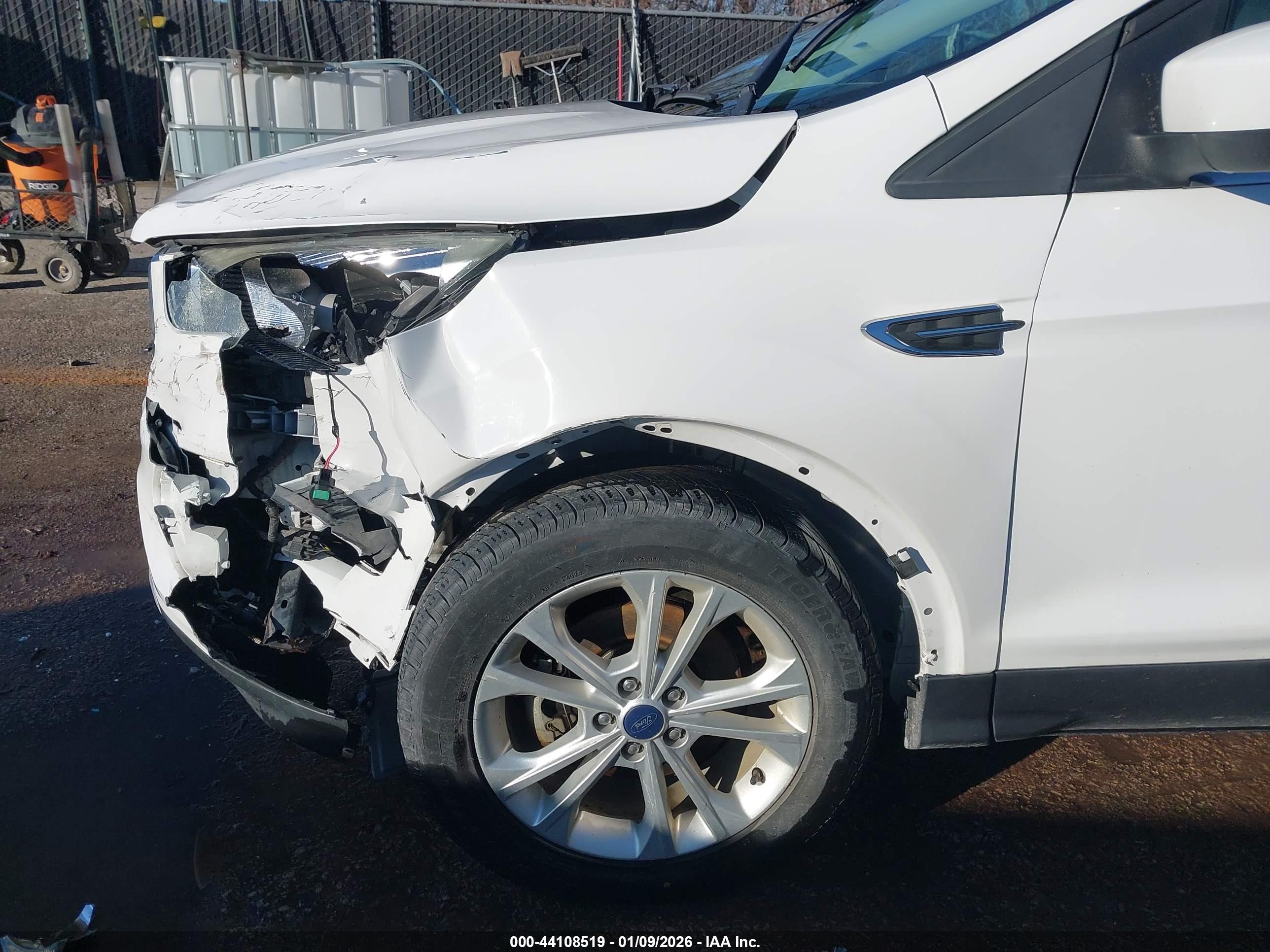 FORD ESCAPE image 6