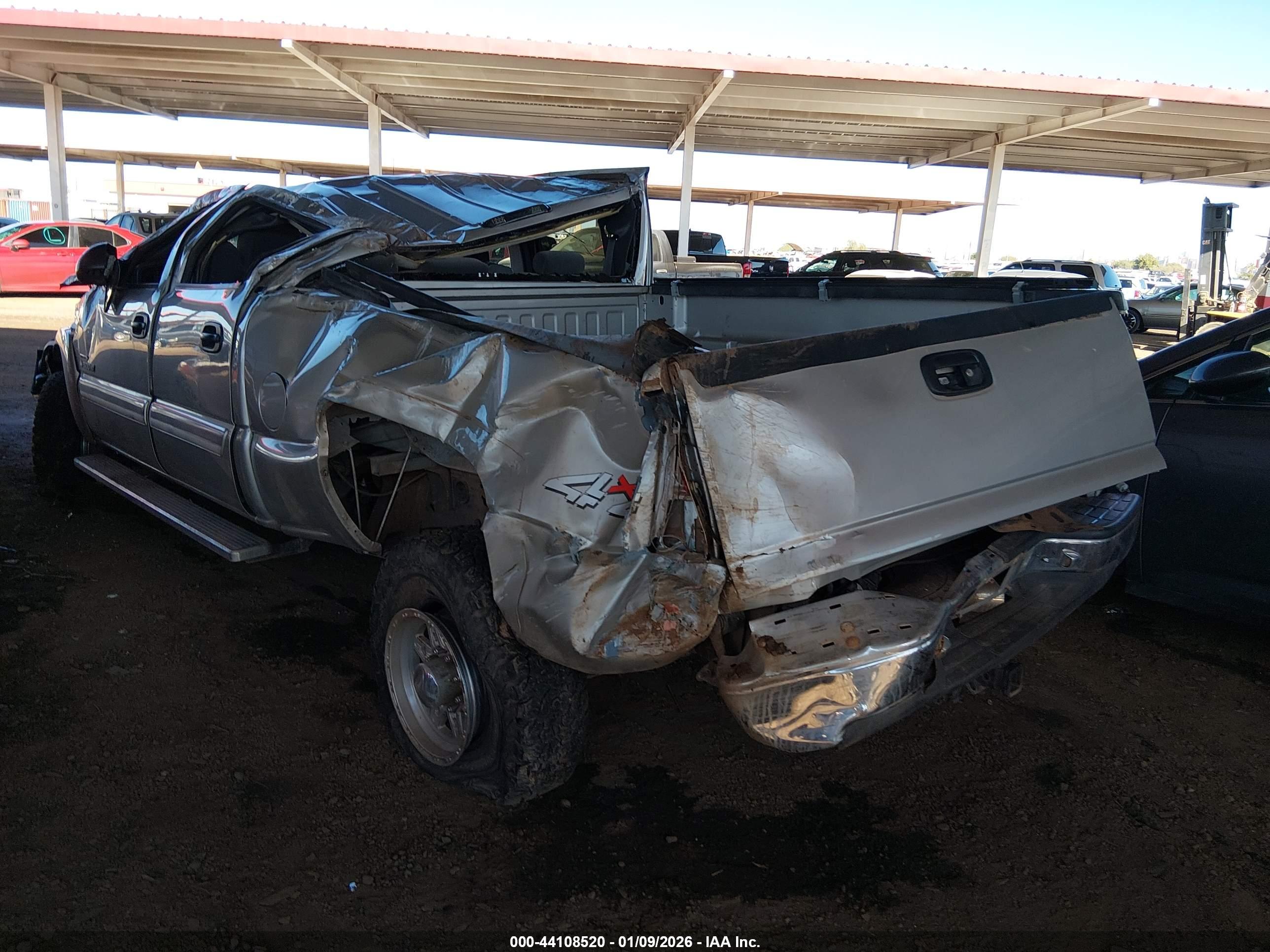 CHEVROLET SILVERADO image 6