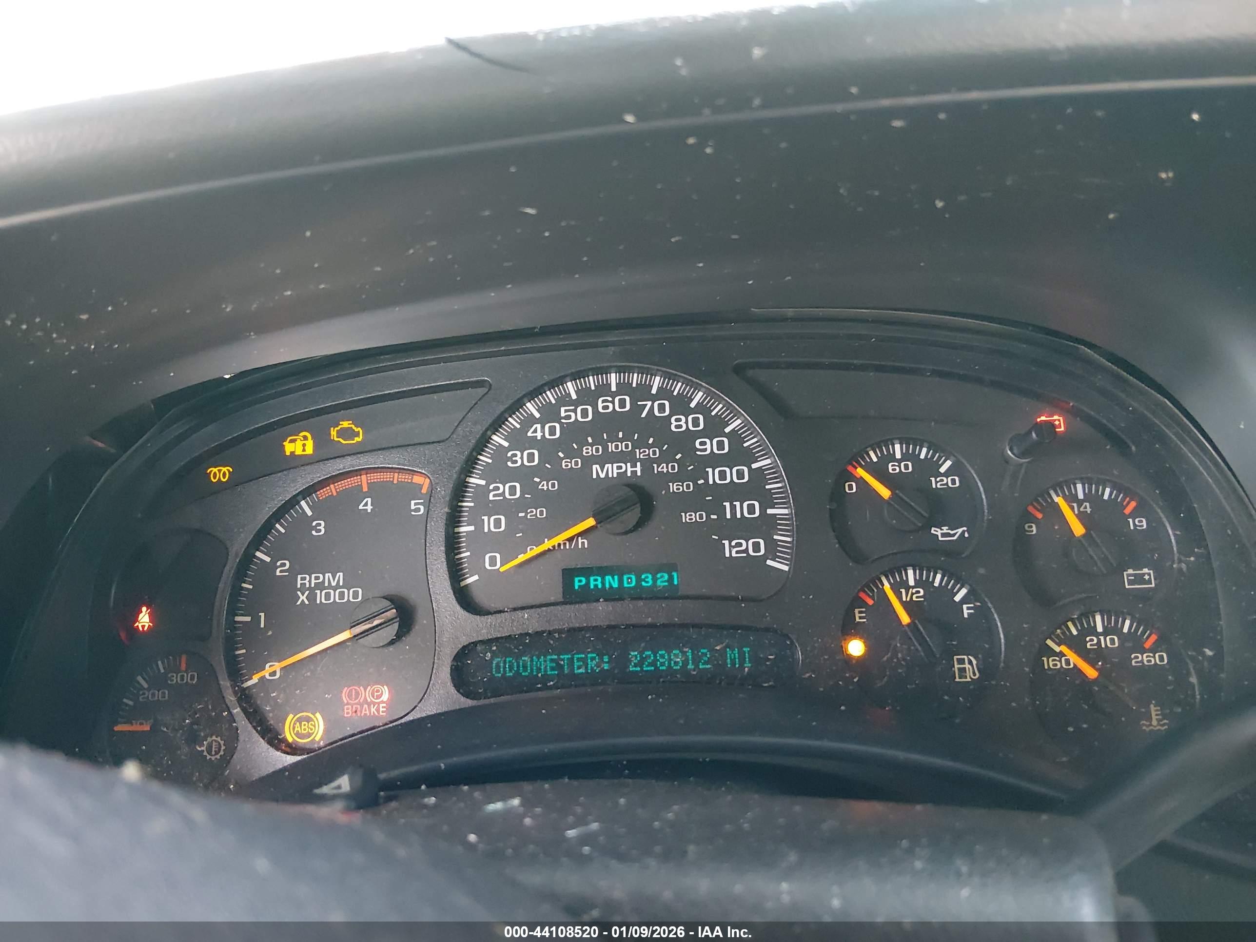 CHEVROLET SILVERADO image 7