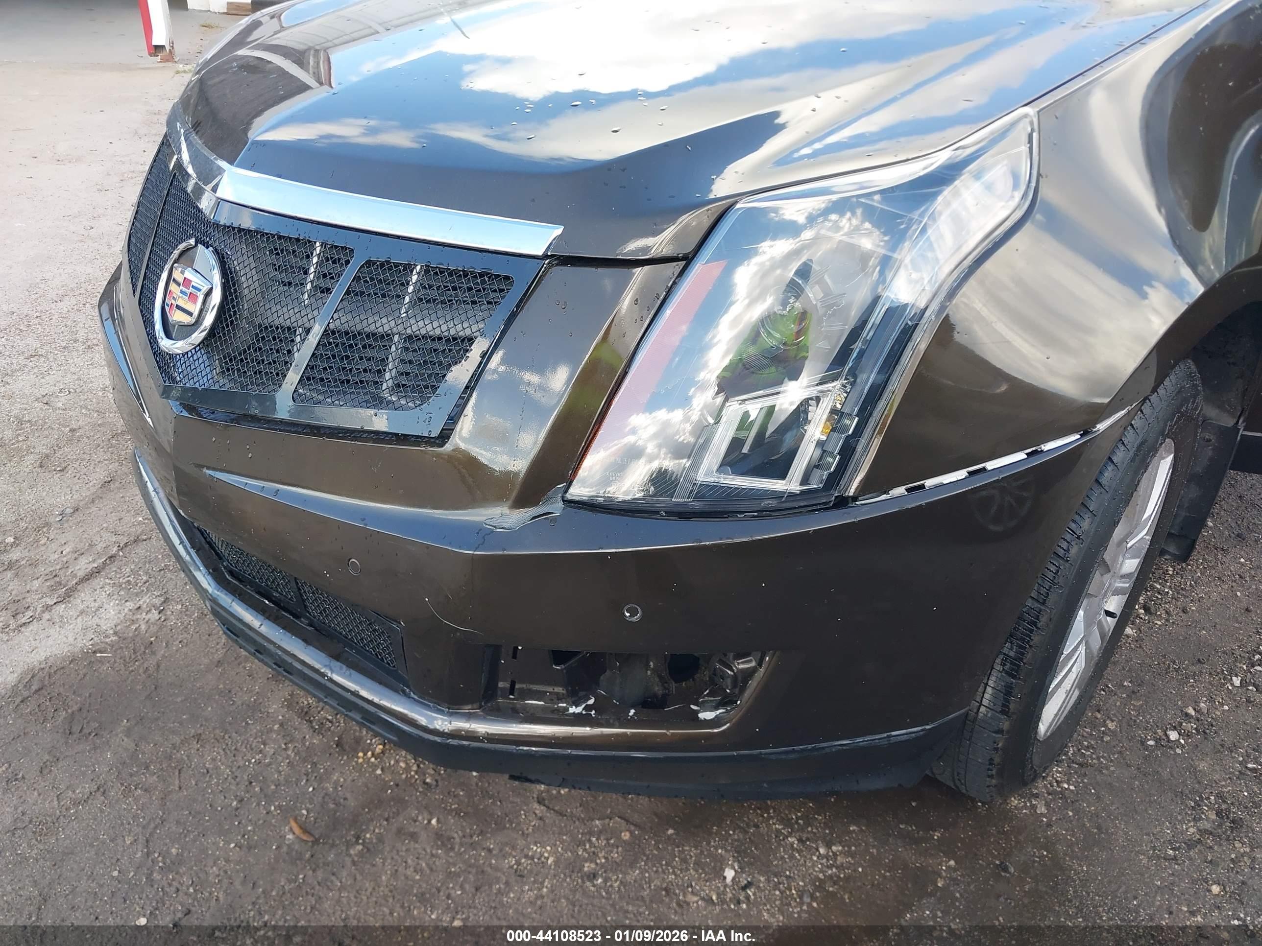 CADILLAC SRX image 6