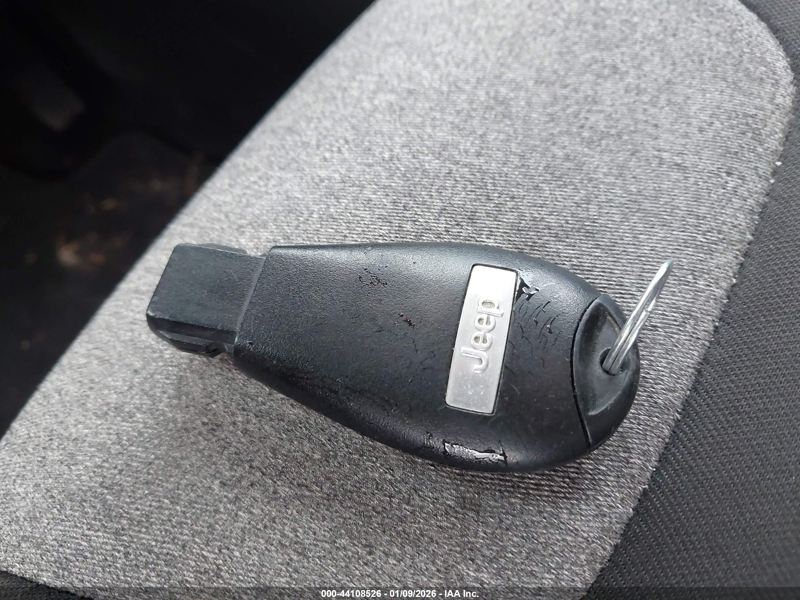 JEEP CHEROKEE image 11
