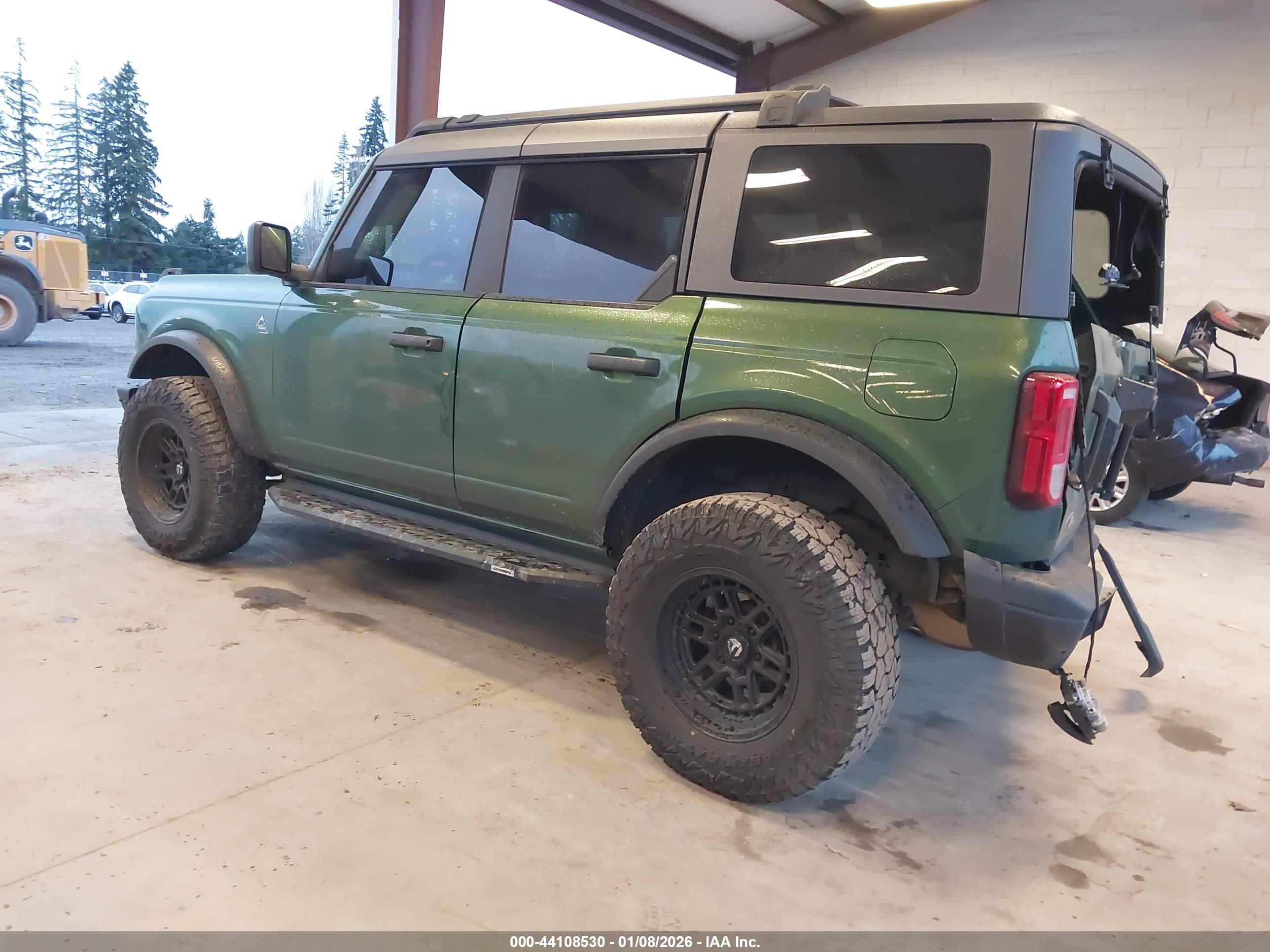 FORD BRONCO image 3