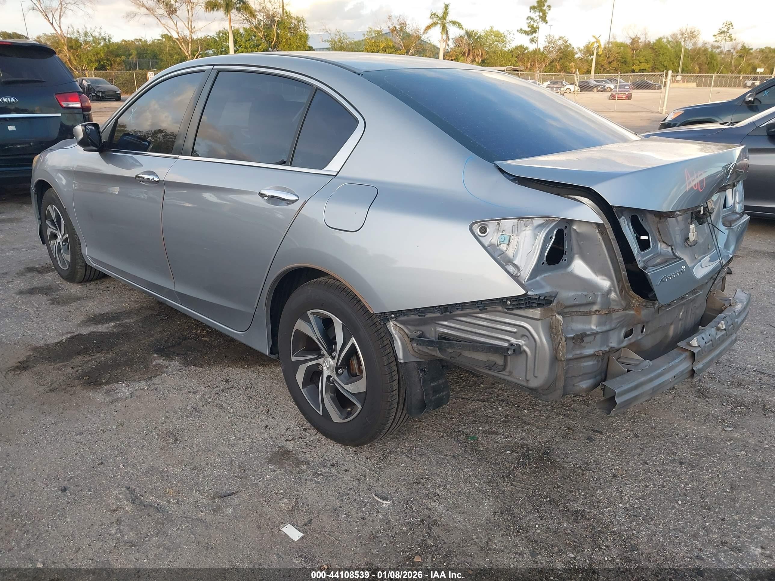 HONDA ACCORD image 3