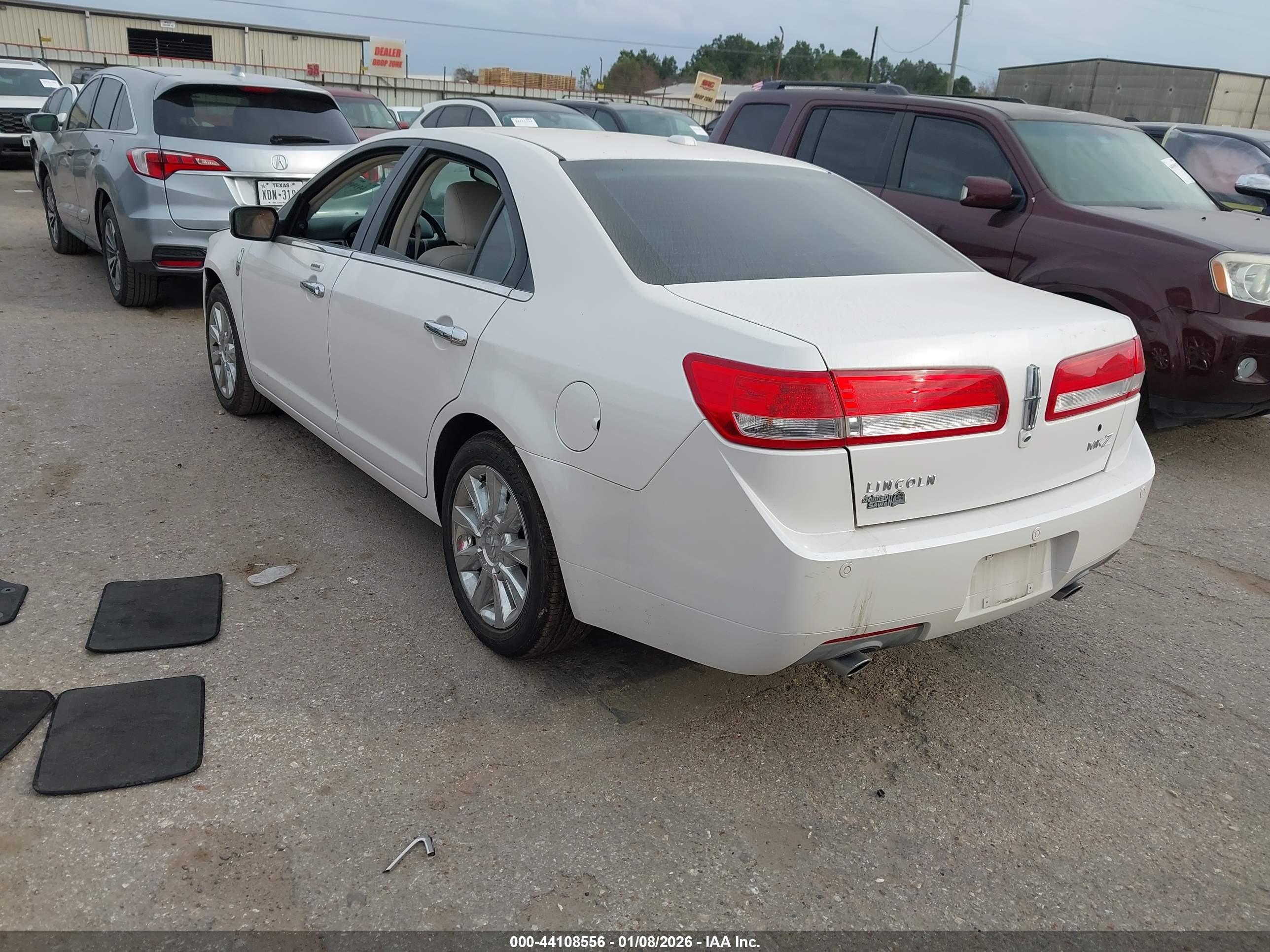 LINCOLN MKZ image 3