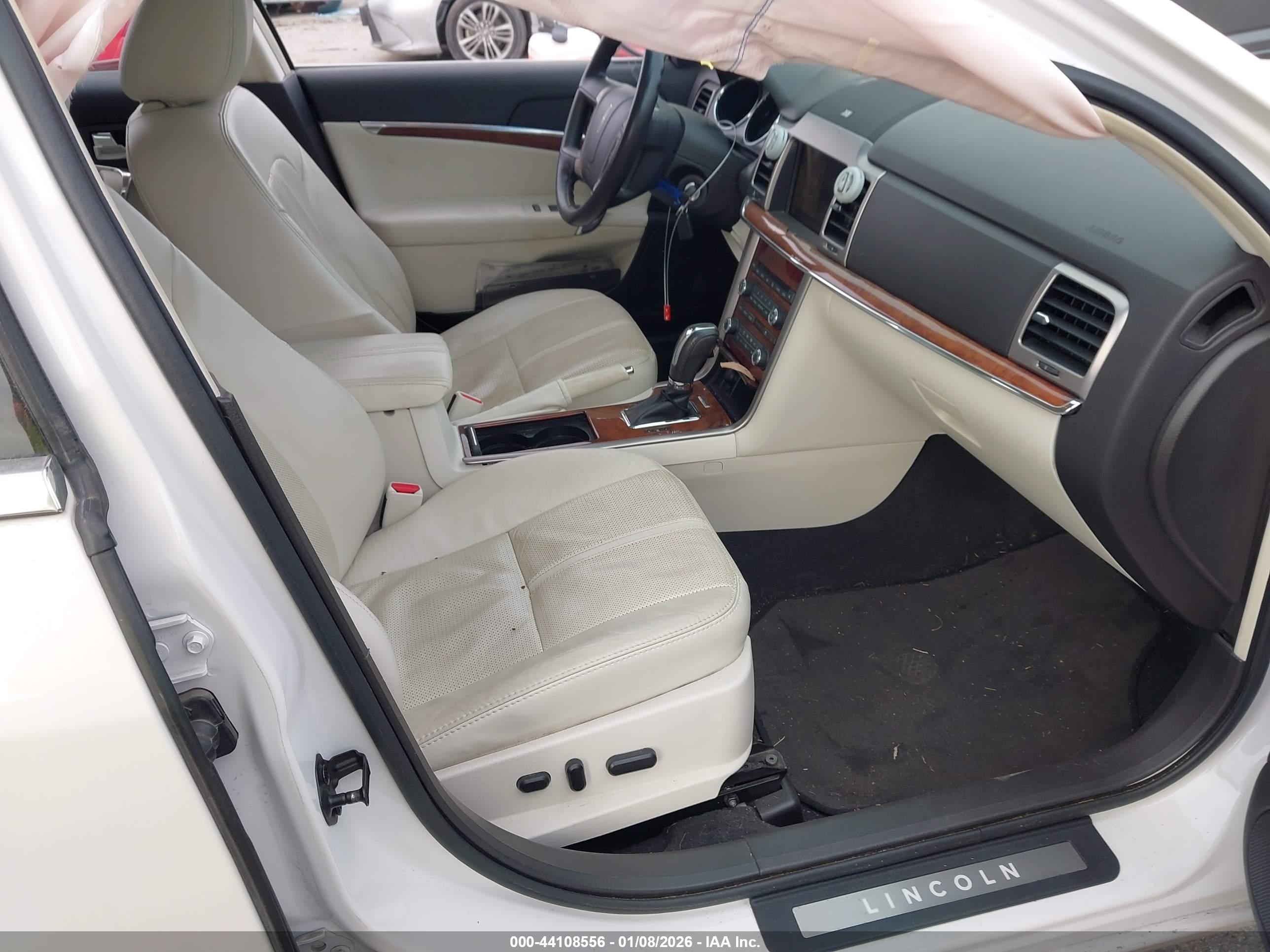 LINCOLN MKZ image 5