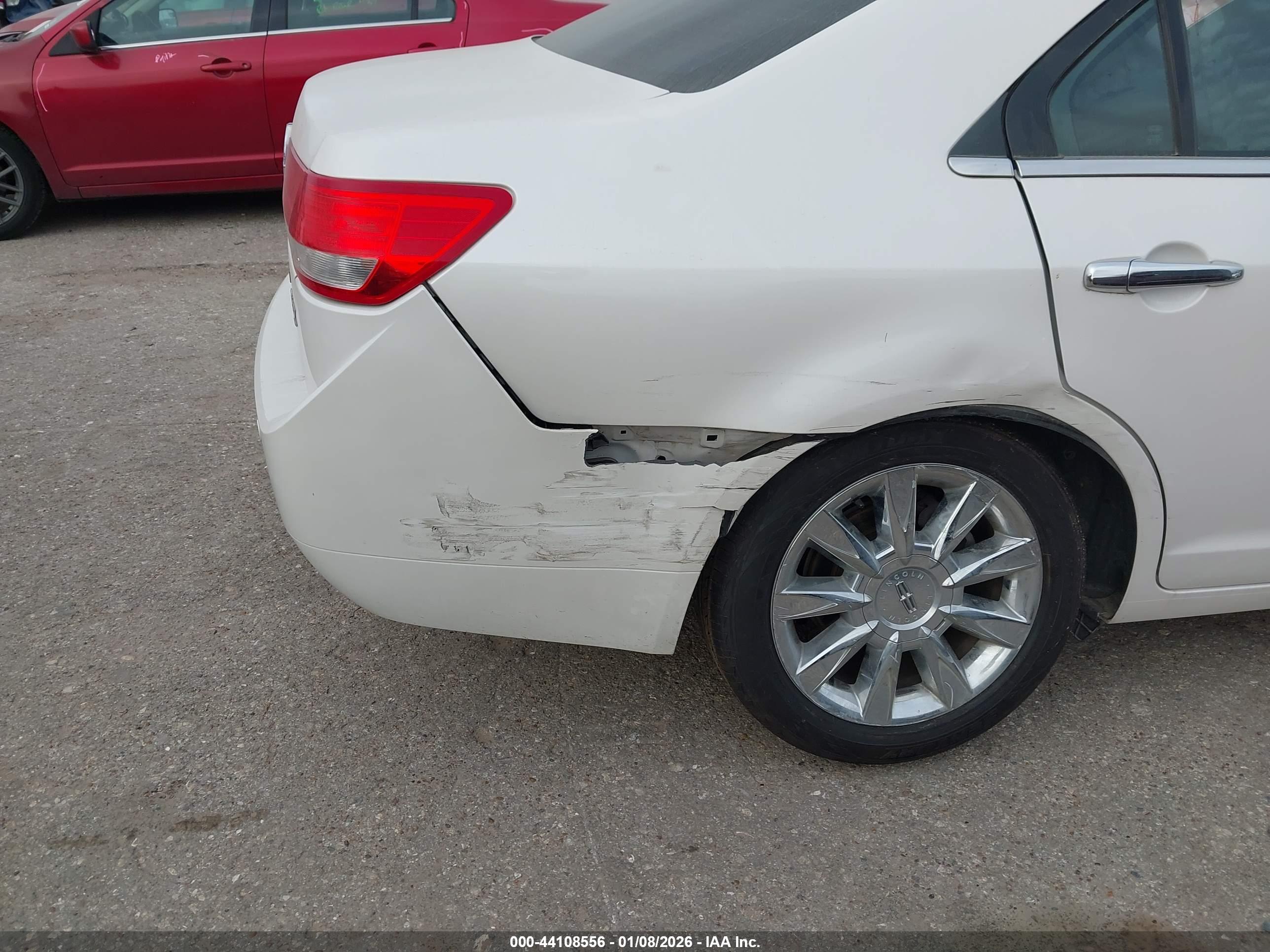 LINCOLN MKZ image 6