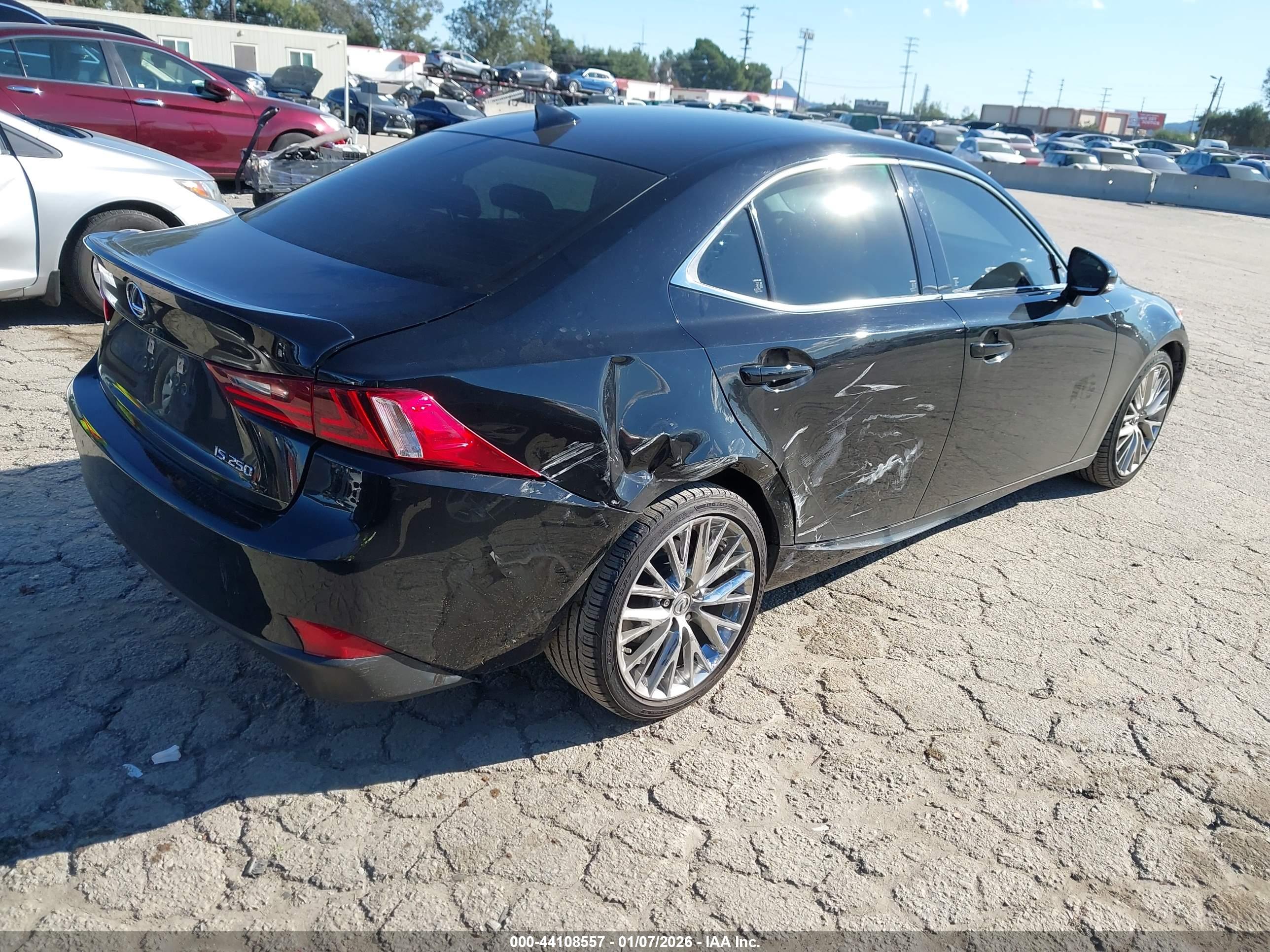LEXUS IS image 4