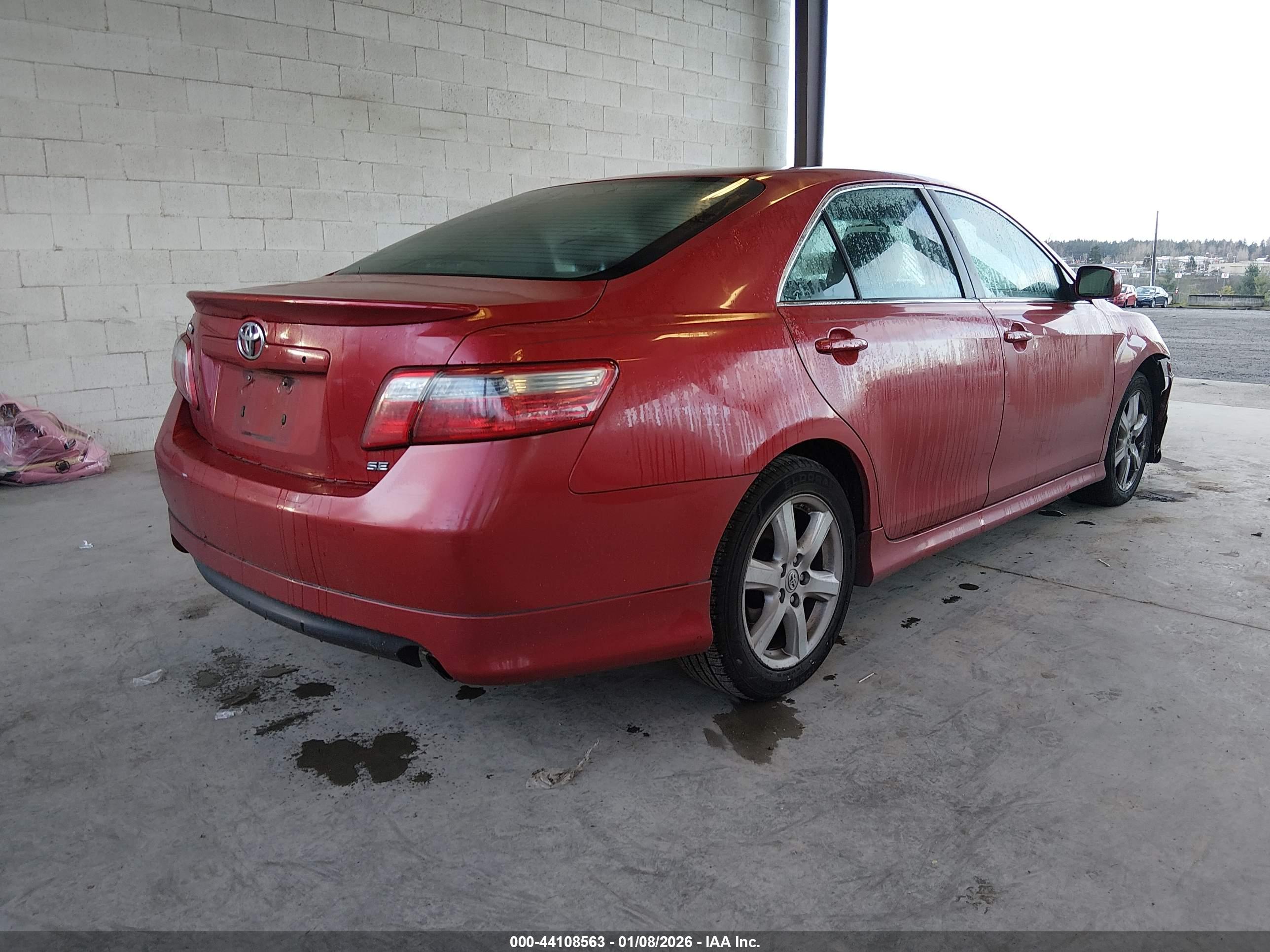 TOYOTA CAMRY image 4