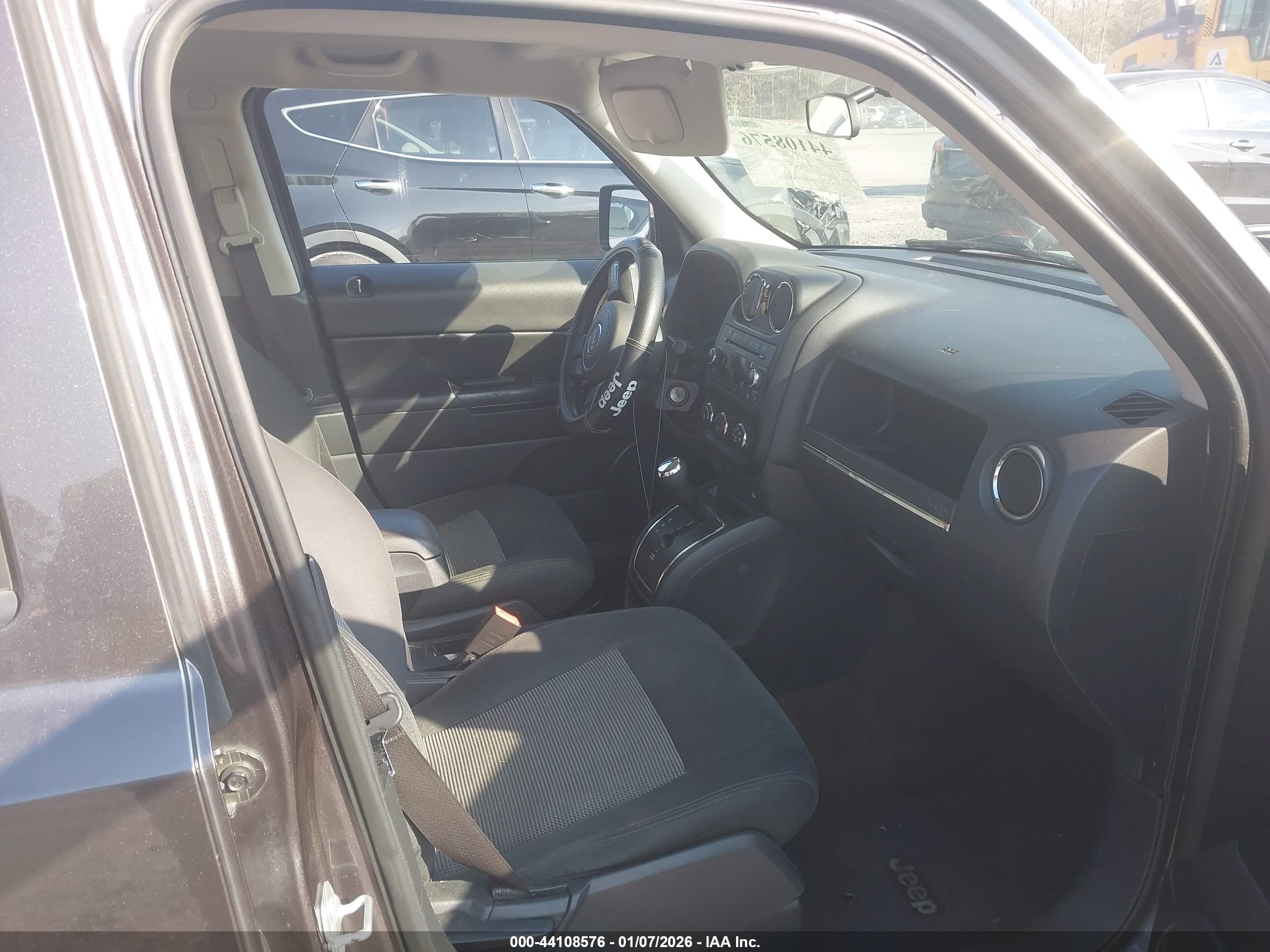 JEEP PATRIOT image 5