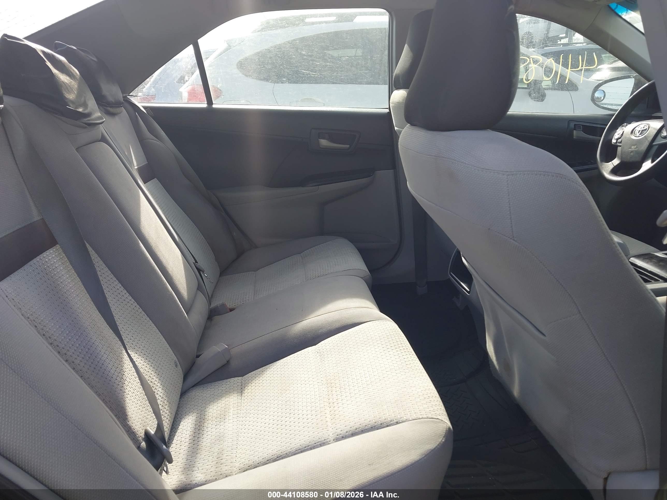TOYOTA CAMRY image 8
