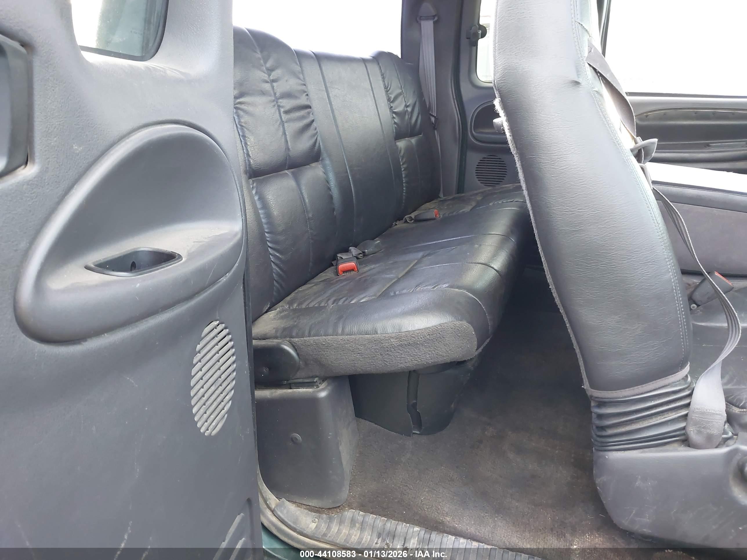 DODGE RAM image 8