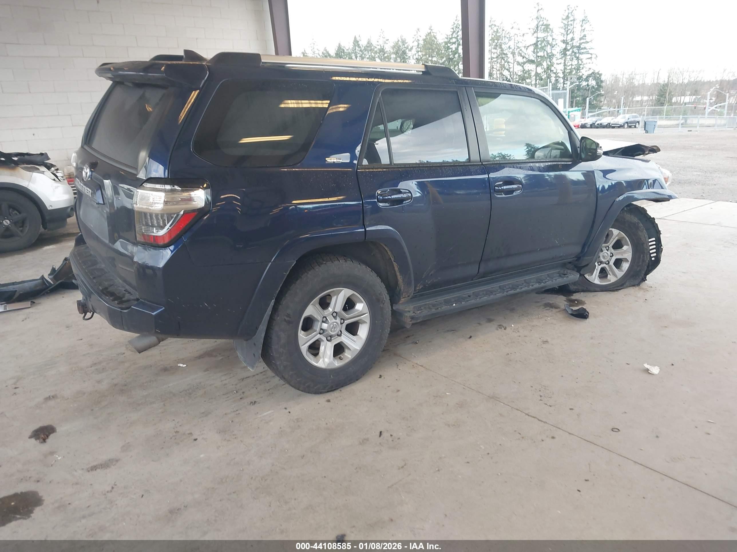 TOYOTA 4RUNNER image 4