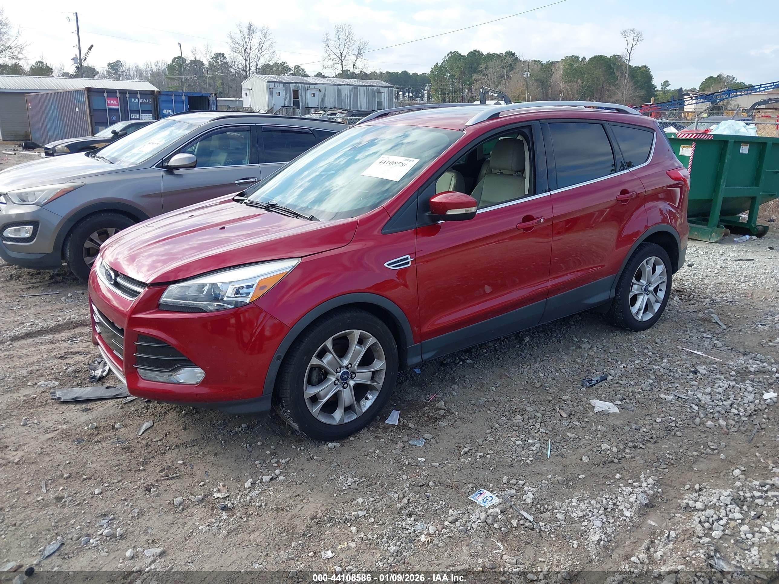 FORD ESCAPE image 2