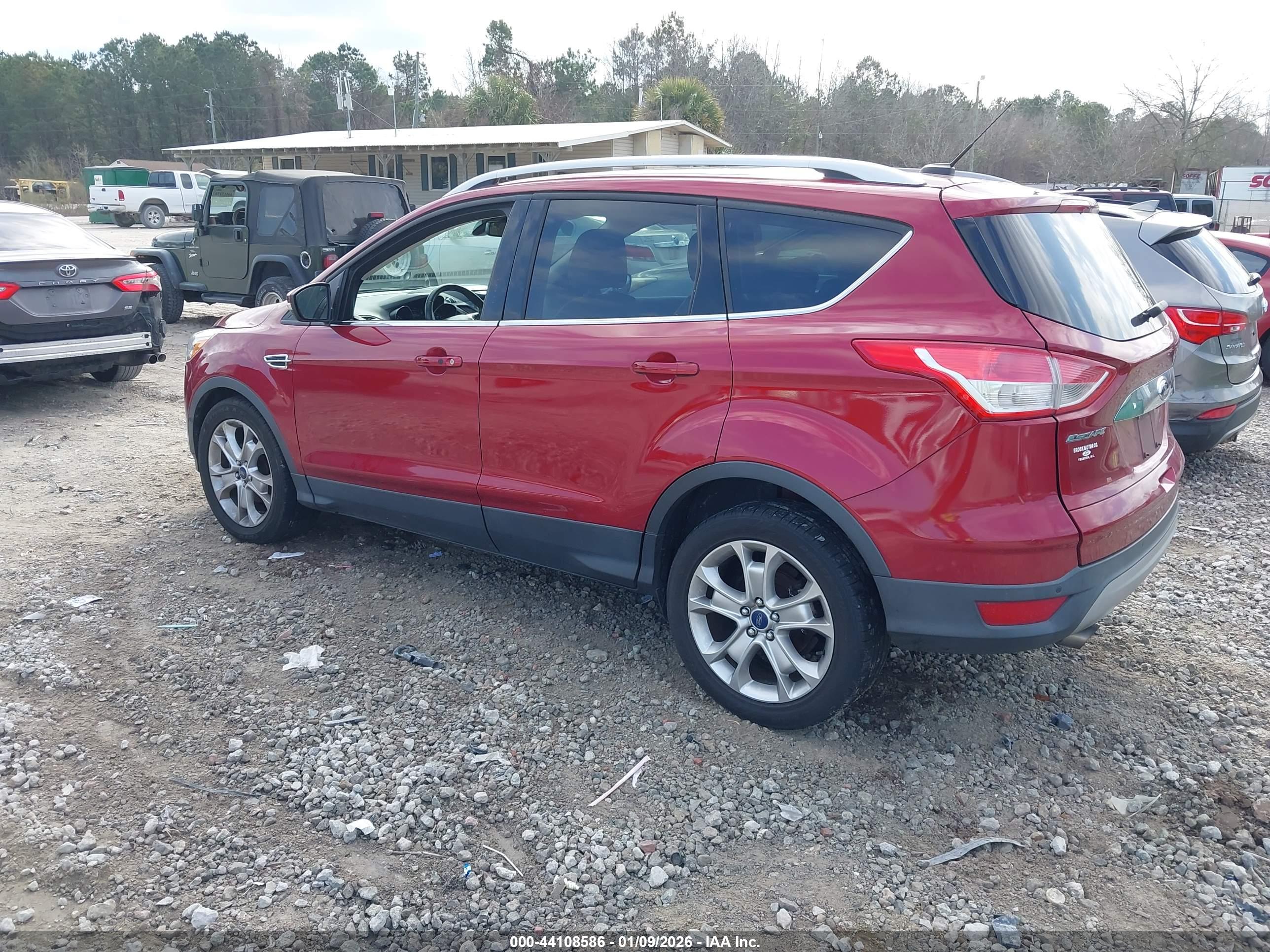 FORD ESCAPE image 3
