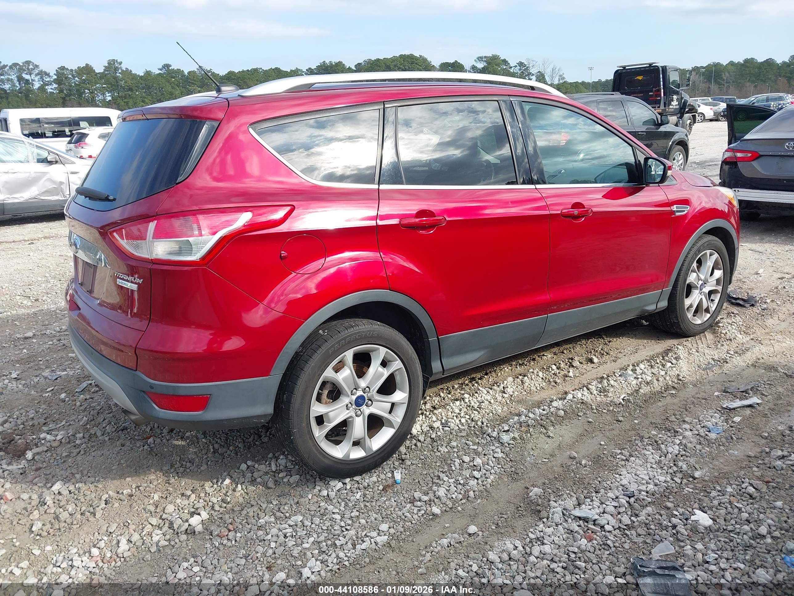 FORD ESCAPE image 4